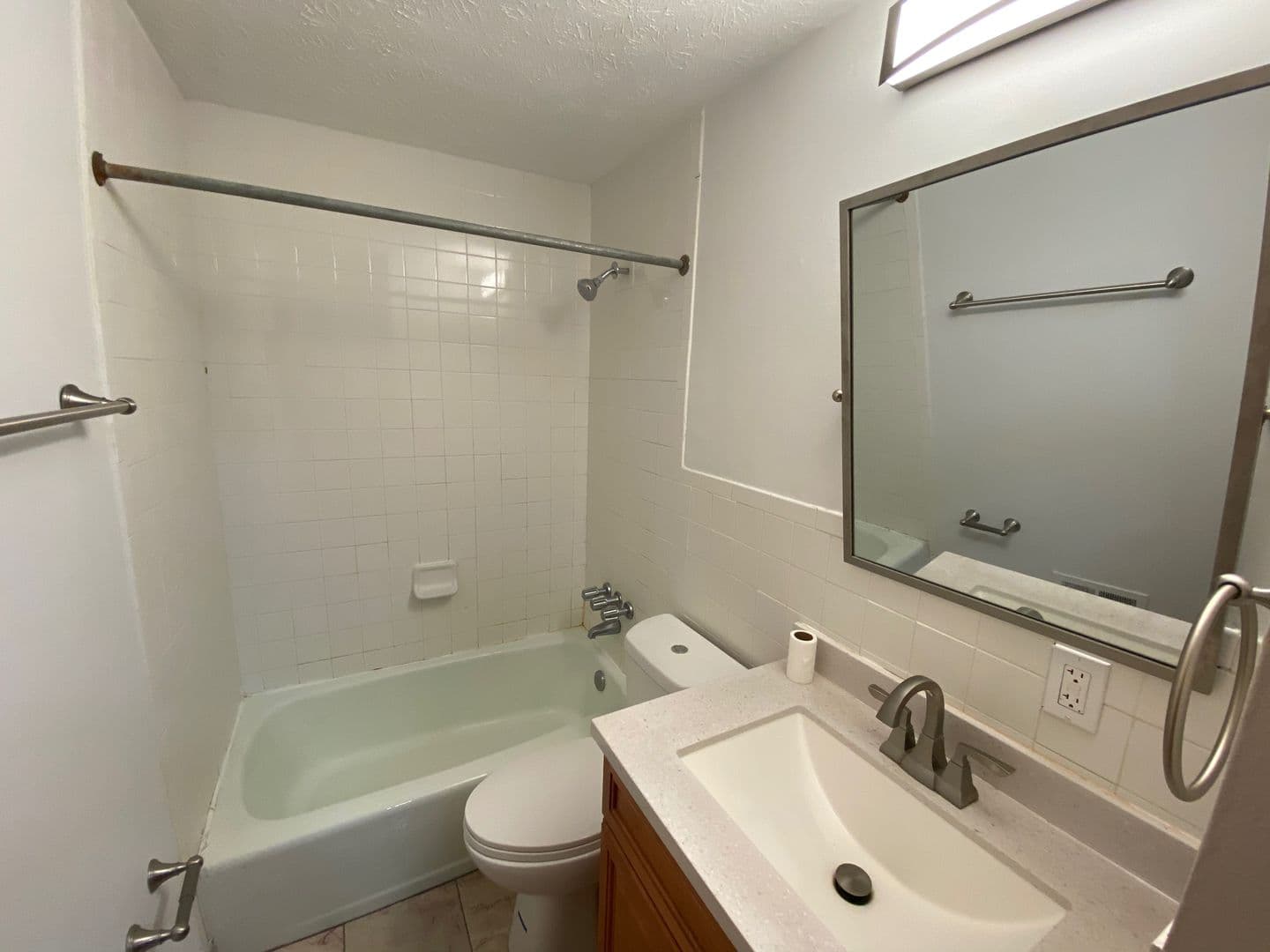 Columbus Apartment: 1702-1712 N 4th St