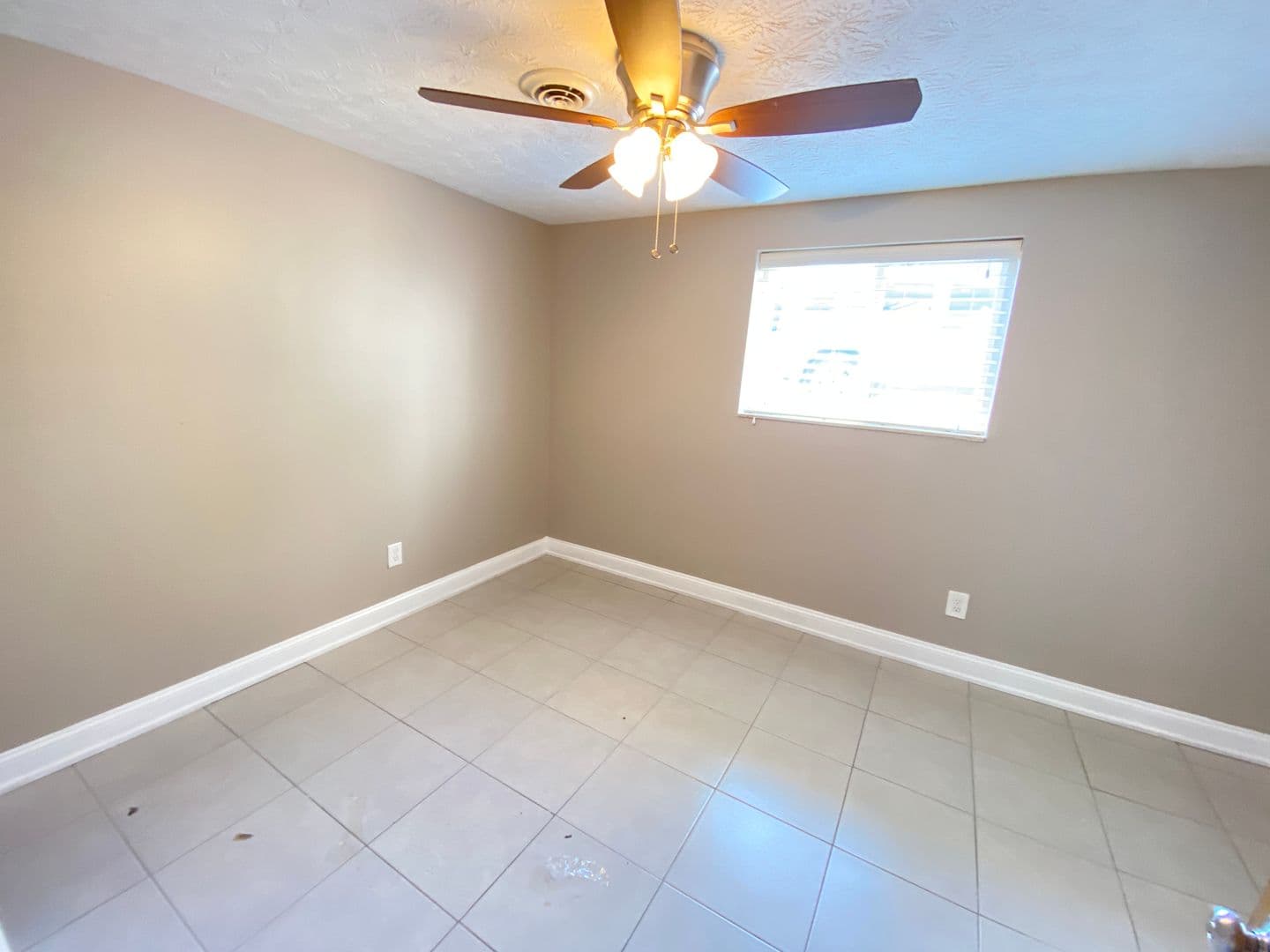 Columbus Apartment: 107-121 E 14th Ave