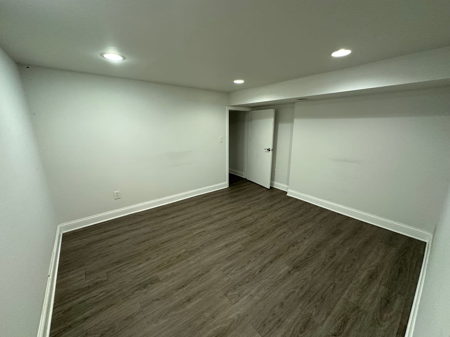 Columbus Apartment: 2211 Neil Ave