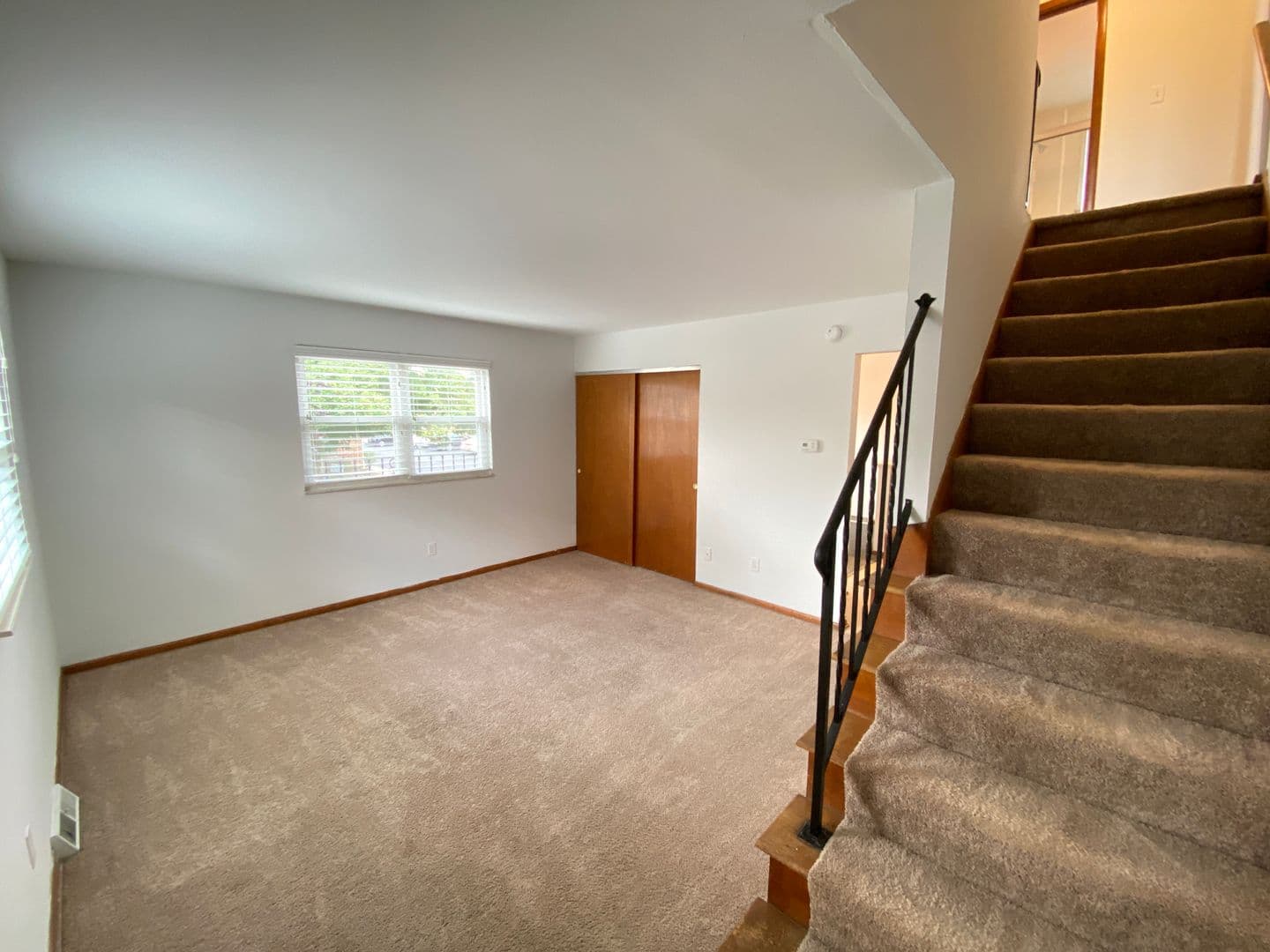 Columbus Apartment: 1444-1466 Worthington St
