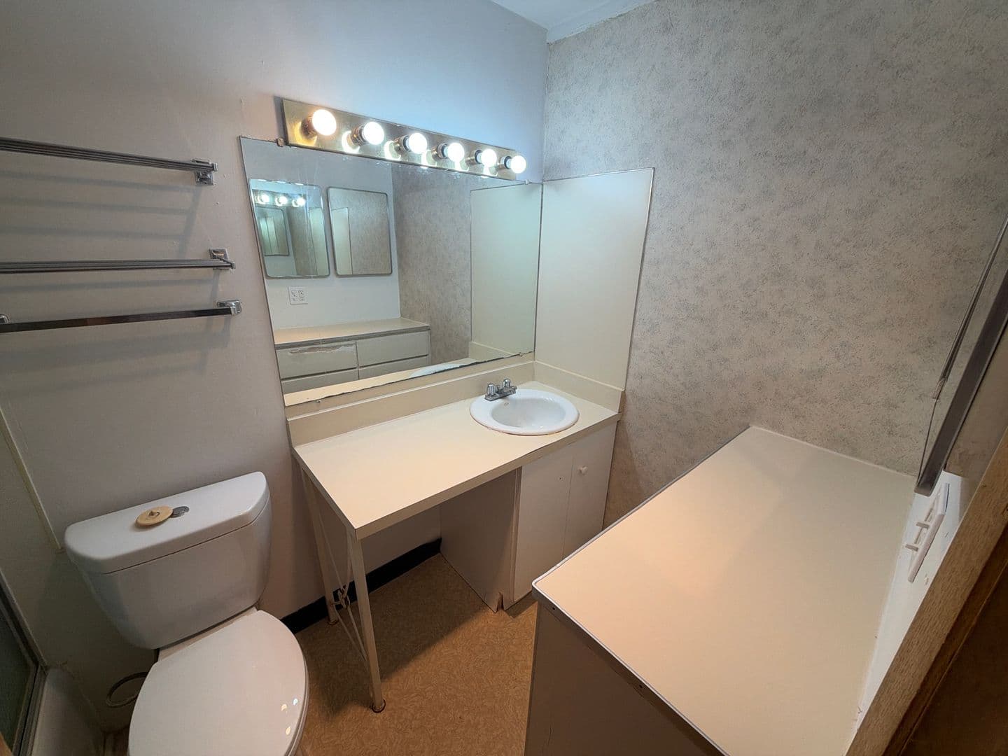Columbus Apartment: 1472-1490 Neil Ave