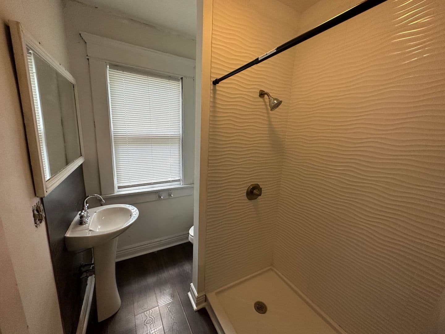 Columbus House: 357 E 15th Ave