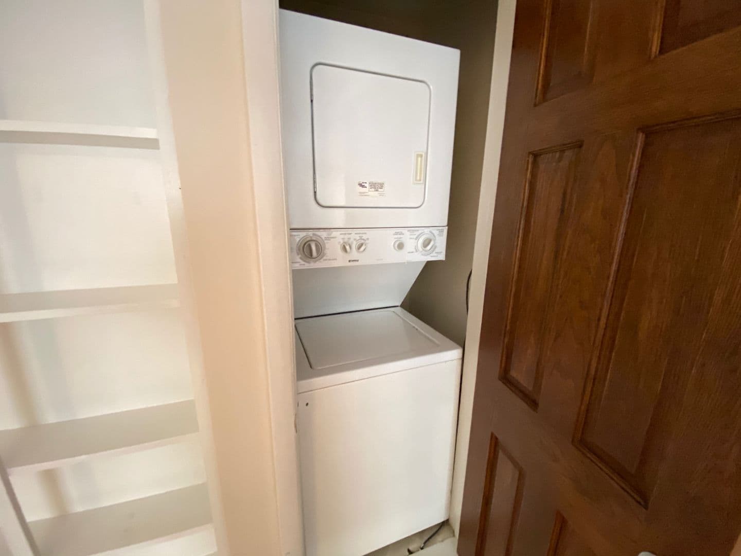 Columbus Apartment: 107-121 E 14th Ave