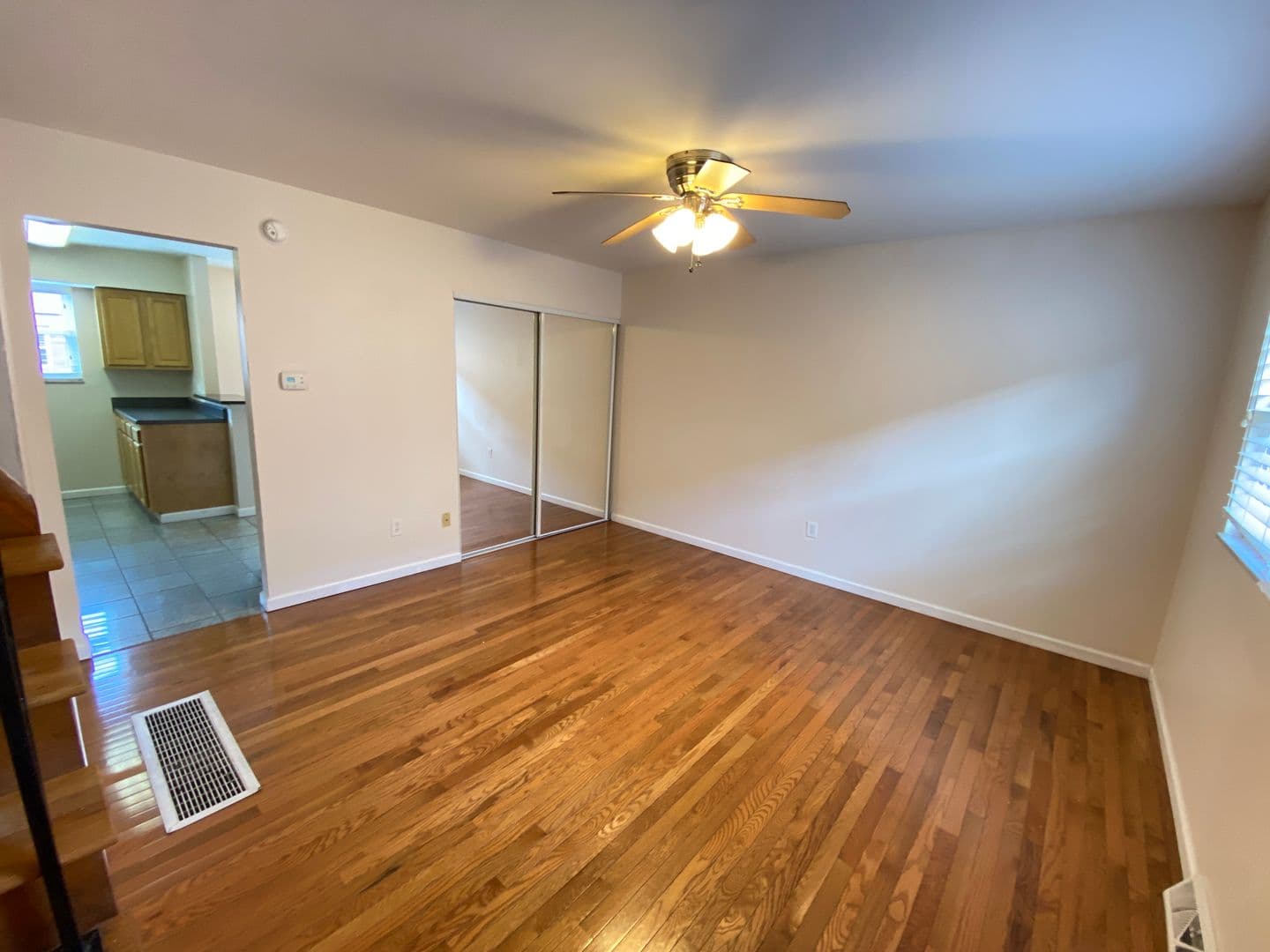 Columbus Apartment: 1444-1466 Worthington St