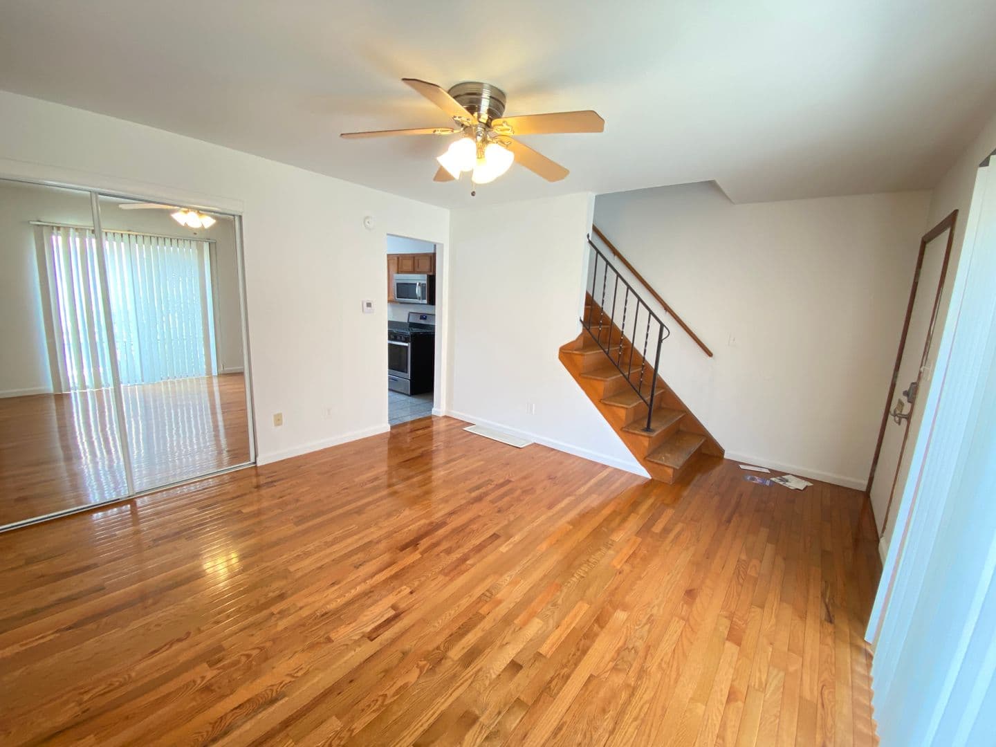 Columbus Apartment: 1444-1466 Worthington St