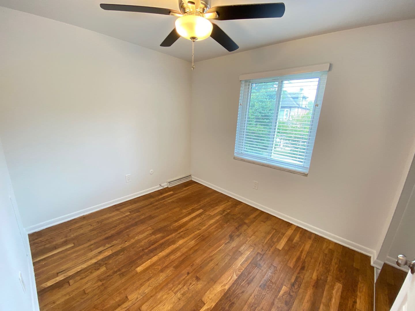 Columbus Apartment: 39 W 10th Ave
