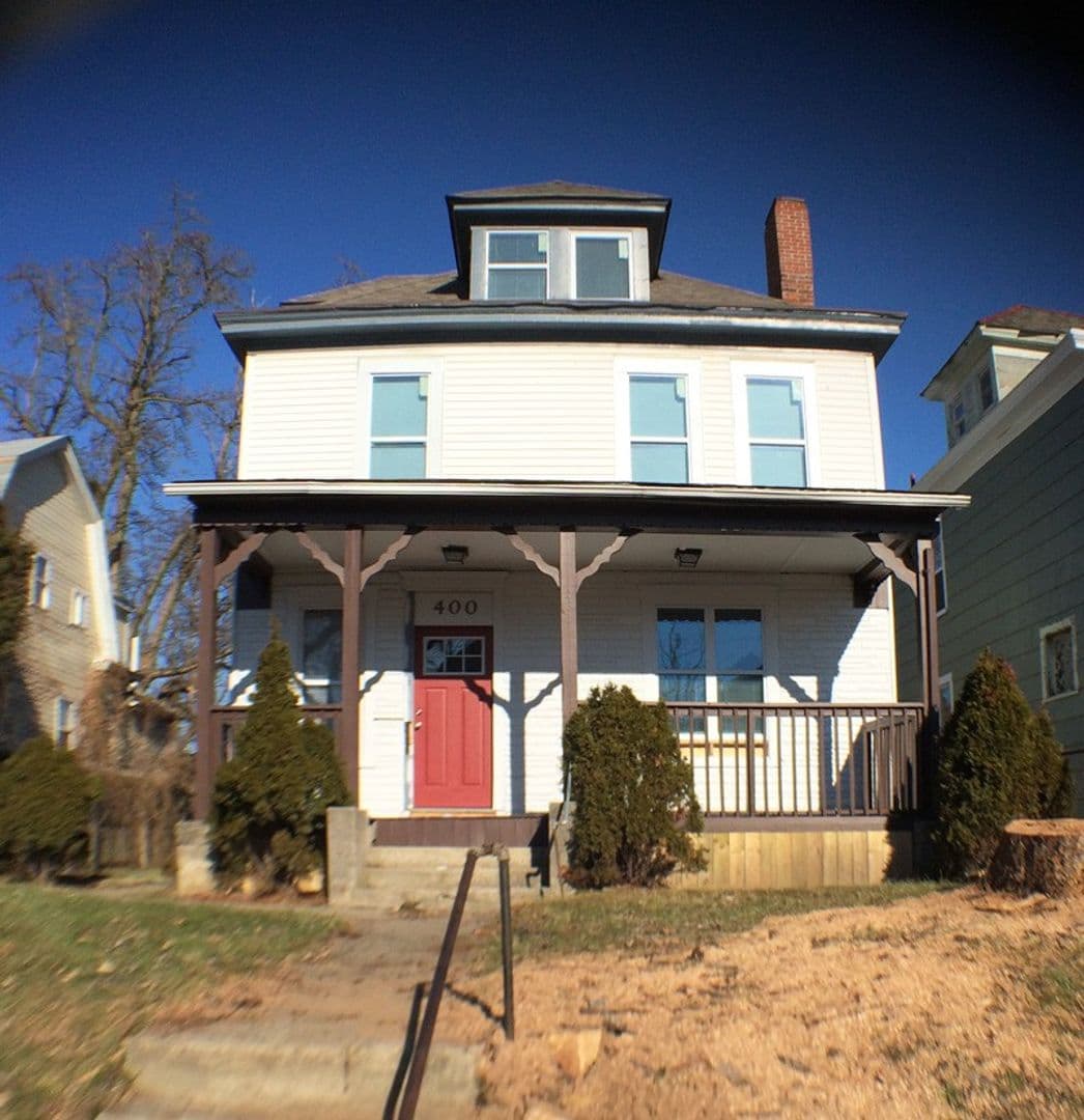 Columbus House: 400 E 17th Ave