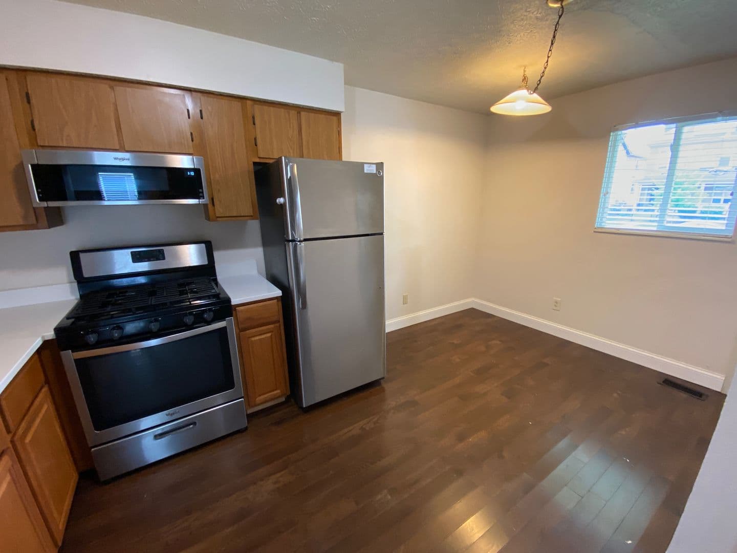 Columbus Apartment: 76 Chittenden Ave