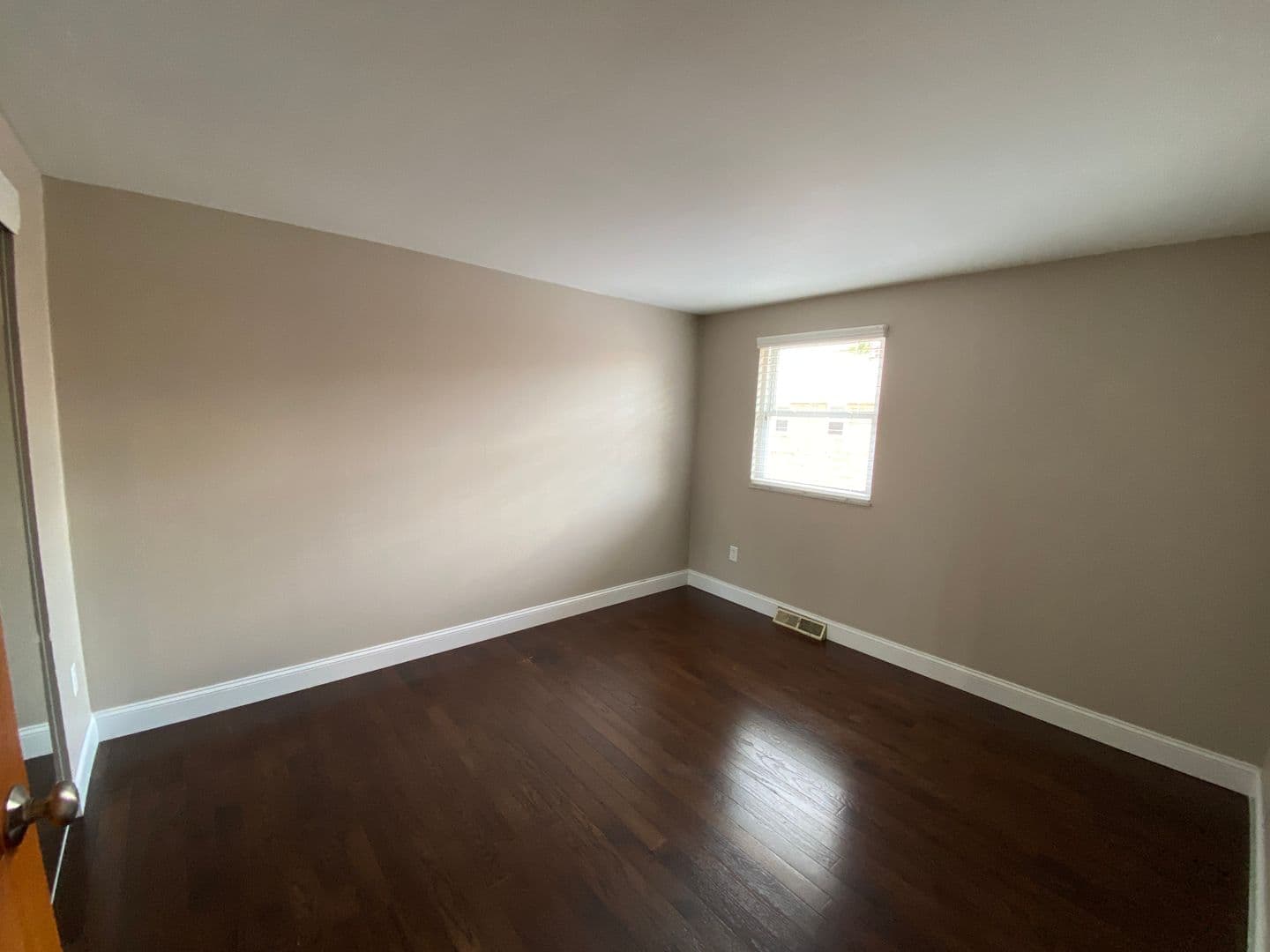Columbus Apartment: 1444-1466 Worthington St
