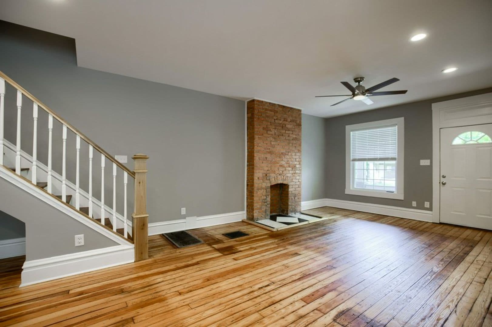 Columbus Apartment: 135 E Norwich Ave