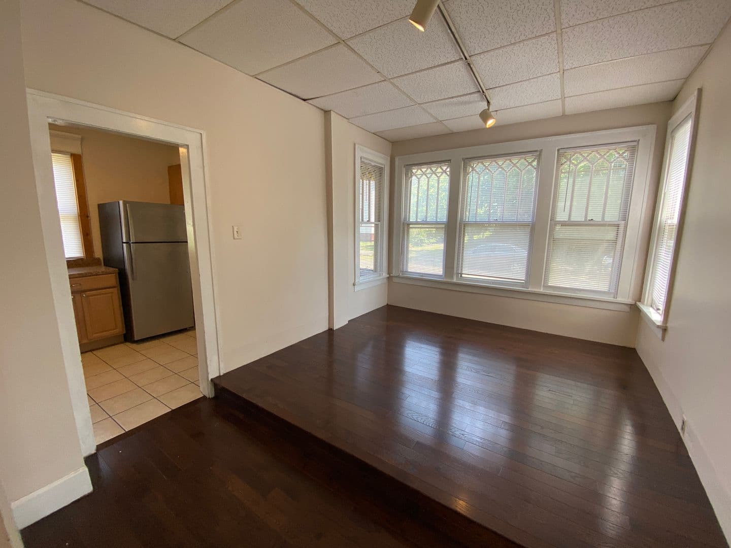Columbus House: 124 E Norwich Ave