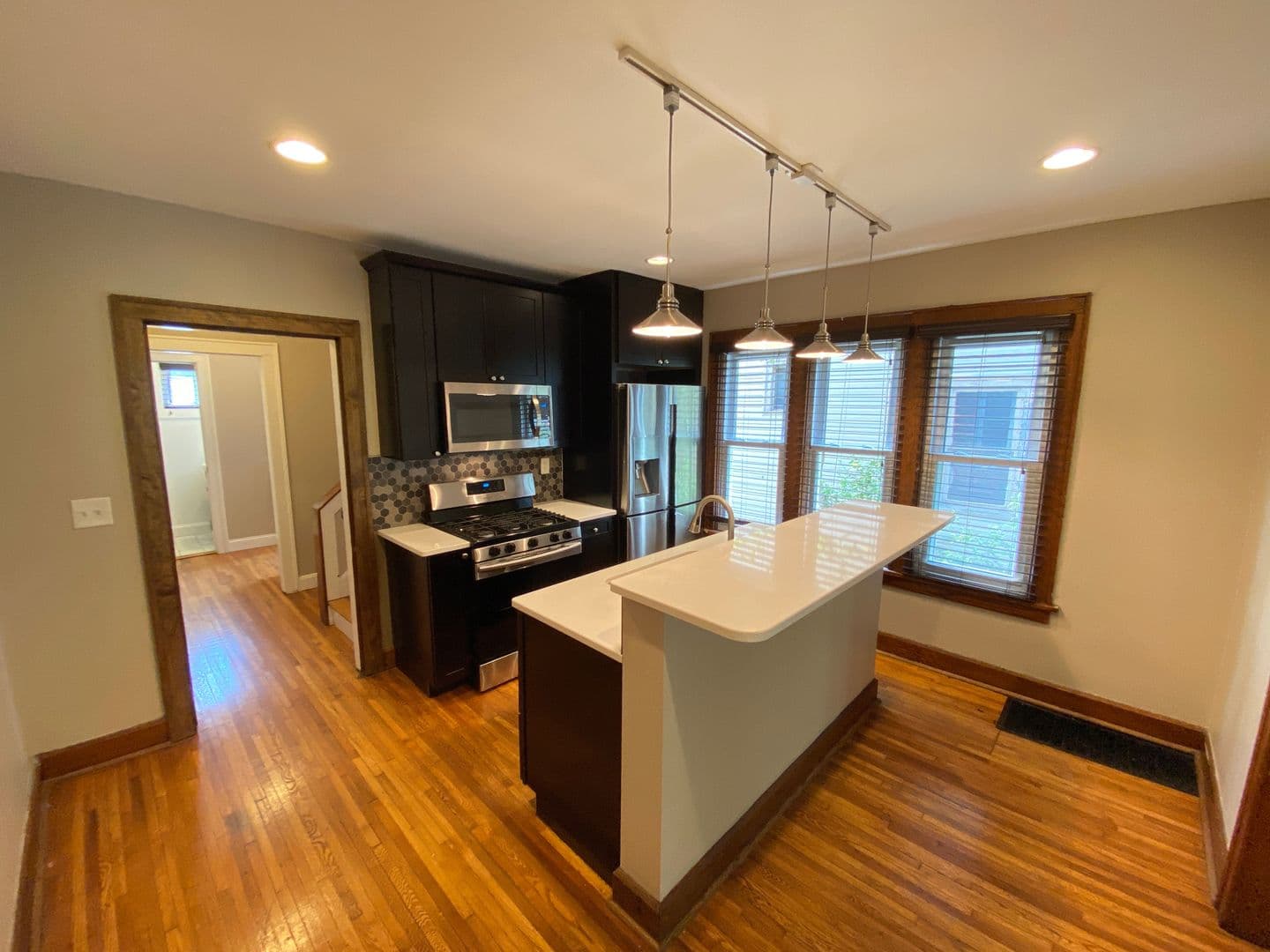 Columbus Apartment: 425 E 15th Ave