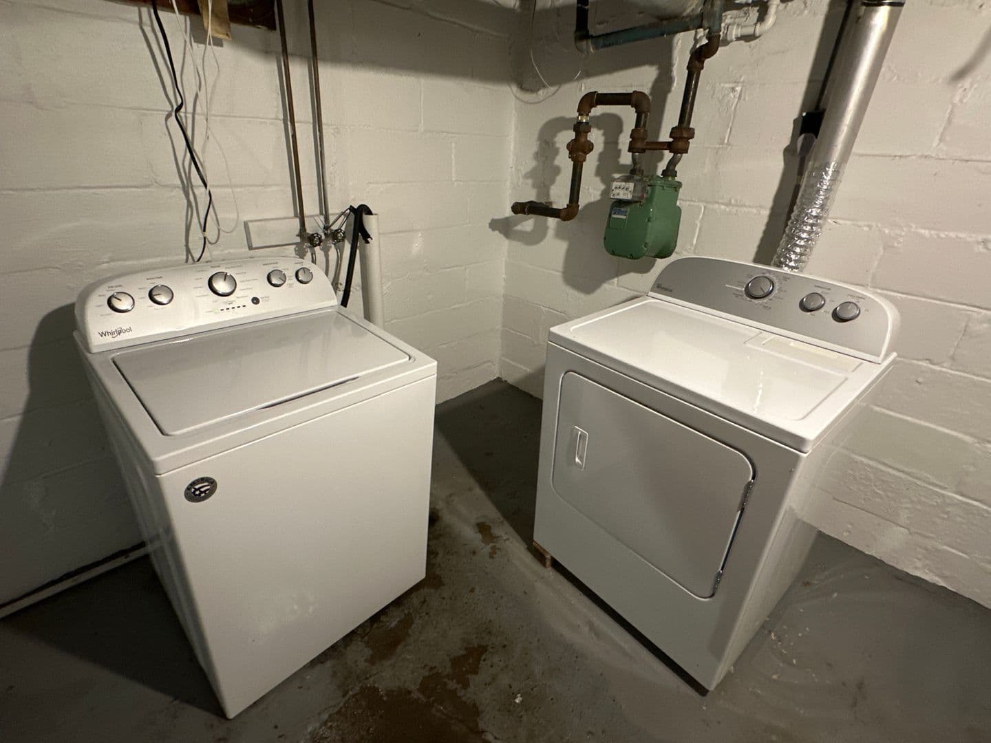 Columbus Apartment: 72 W Patterson Ave