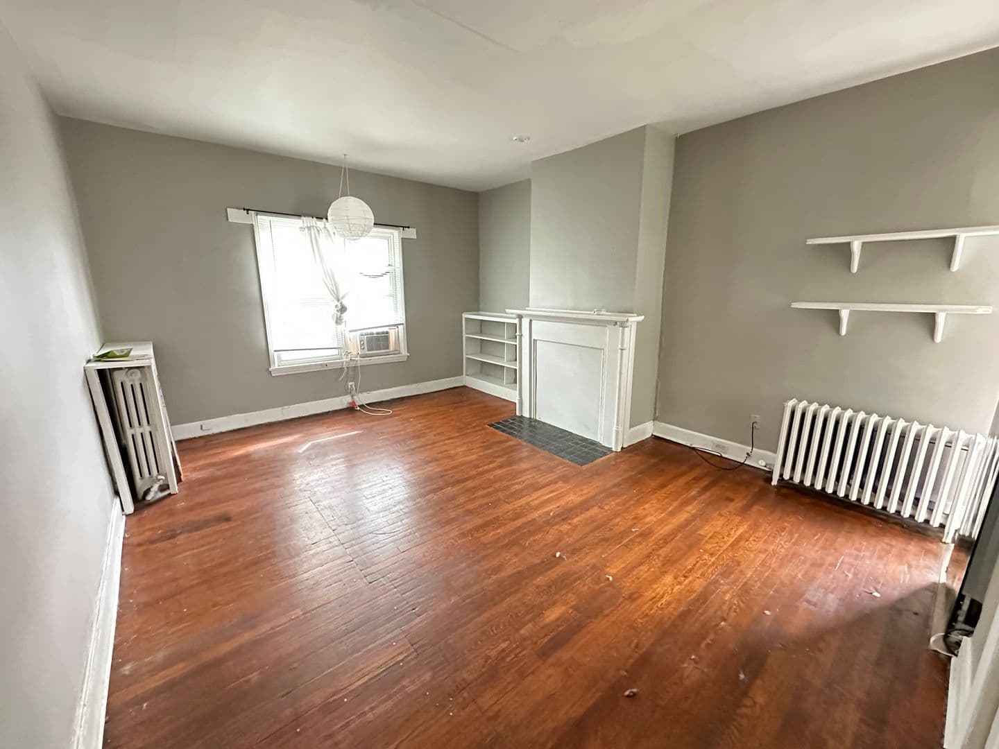 Columbus Apartment: 304 W 6th Ave