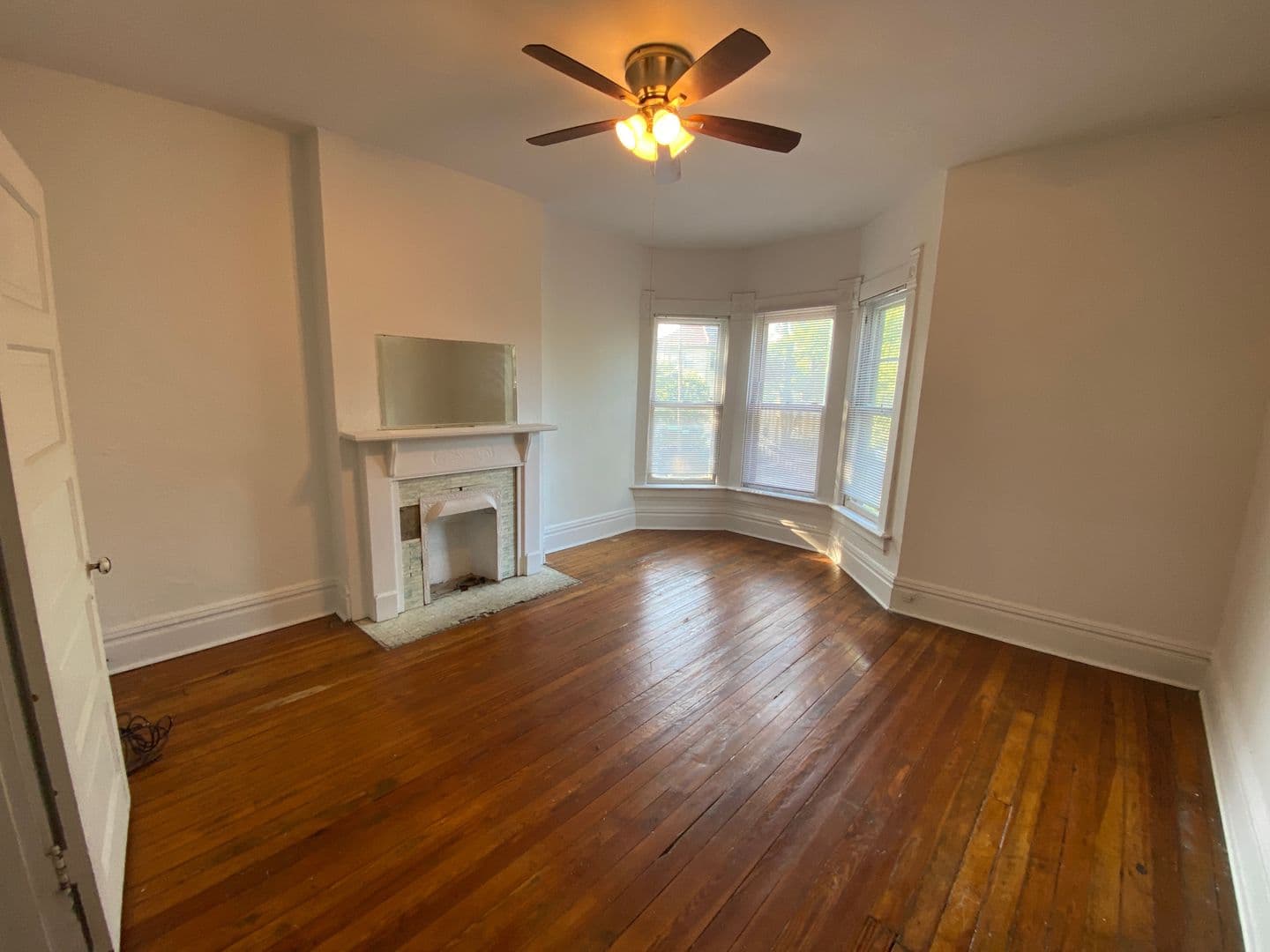 Columbus Apartment: 160 W 9th Ave
