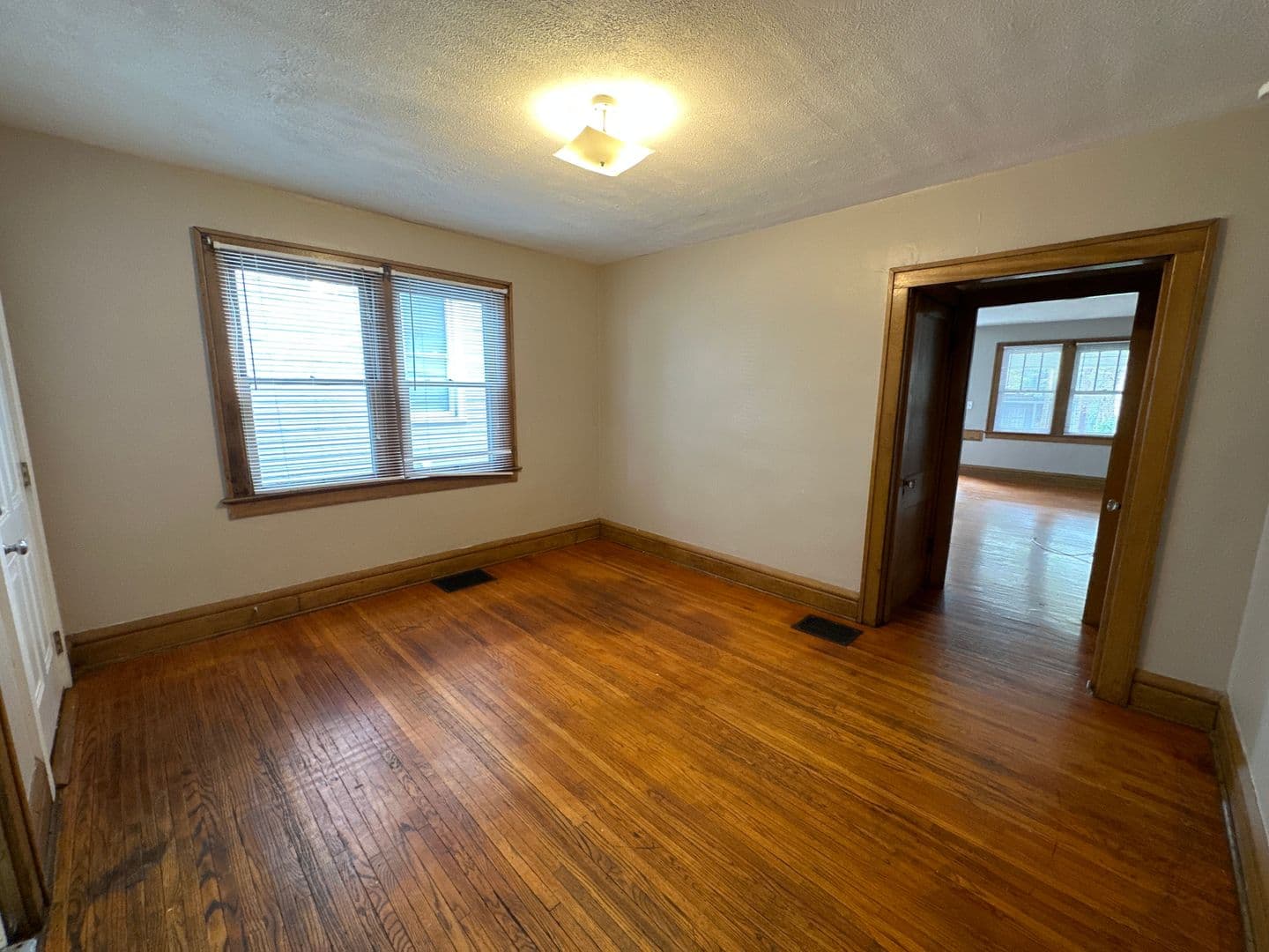 Columbus Apartment: 72 W Patterson Ave