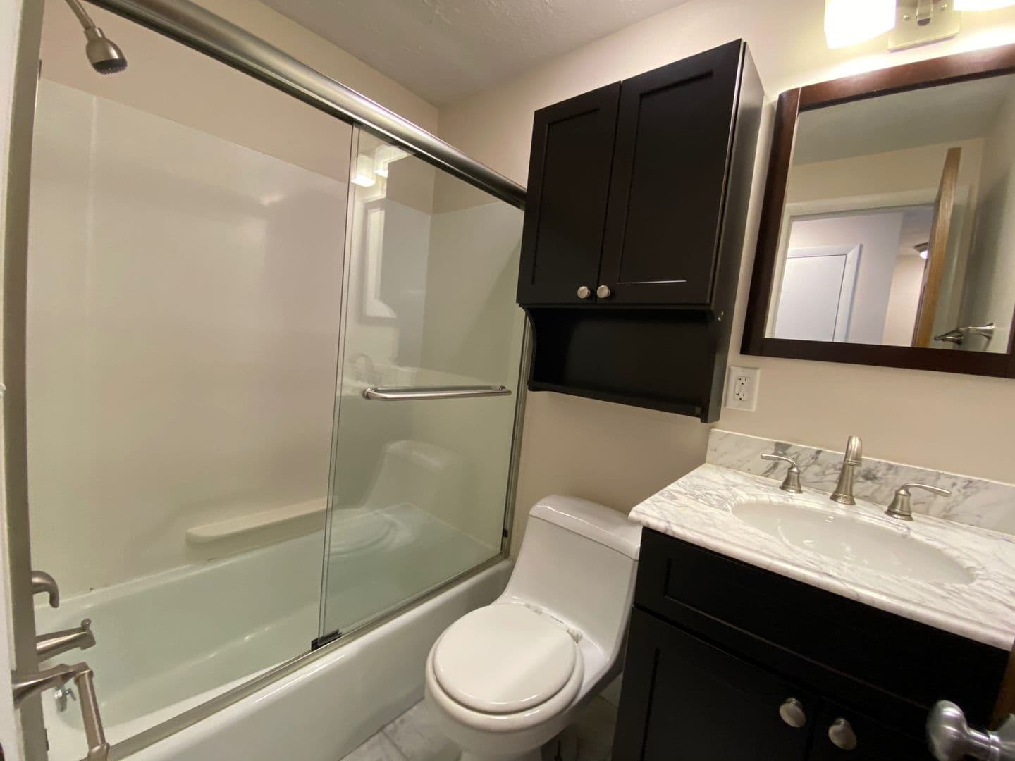 Columbus Apartment: 107-121 E 14th Ave