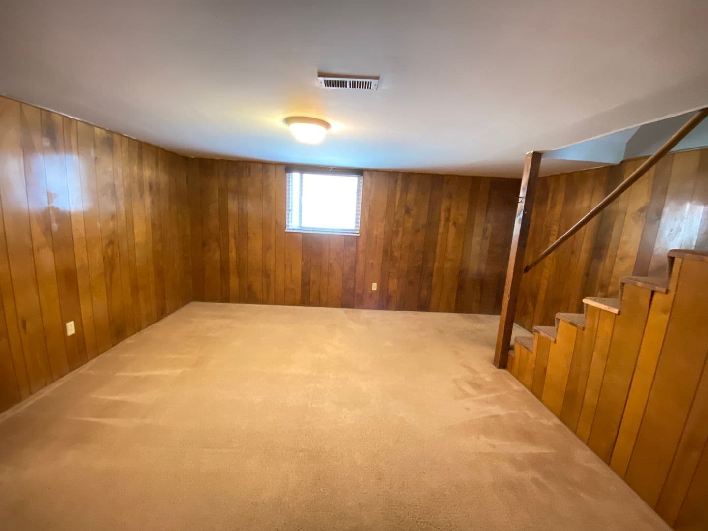 Columbus Apartment: 1444-1466 Worthington St