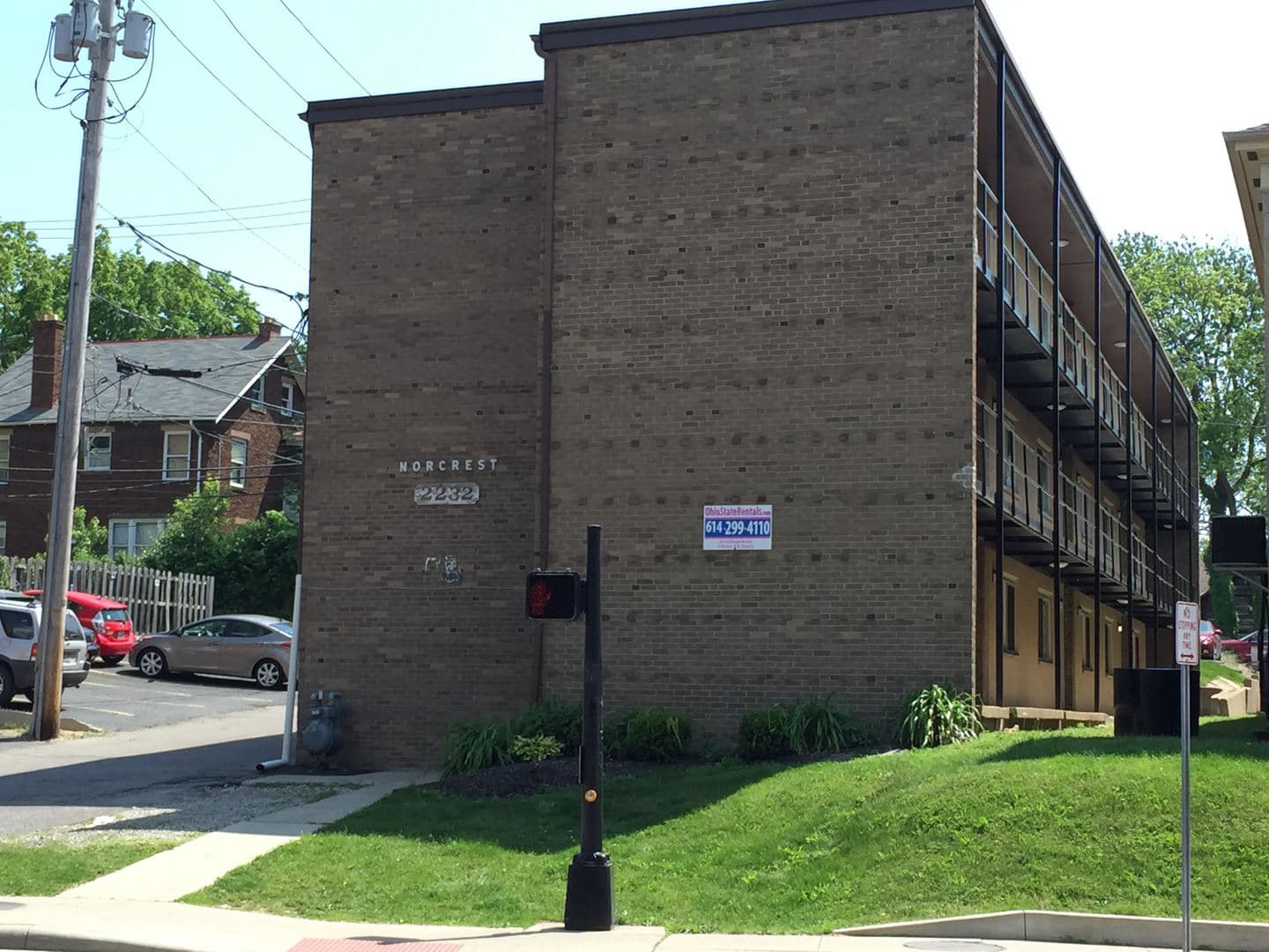 Columbus Apartment: 2232 N High St