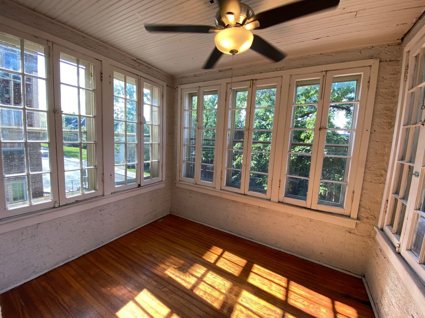 Columbus Apartment: 4-16 E Norwich Ave