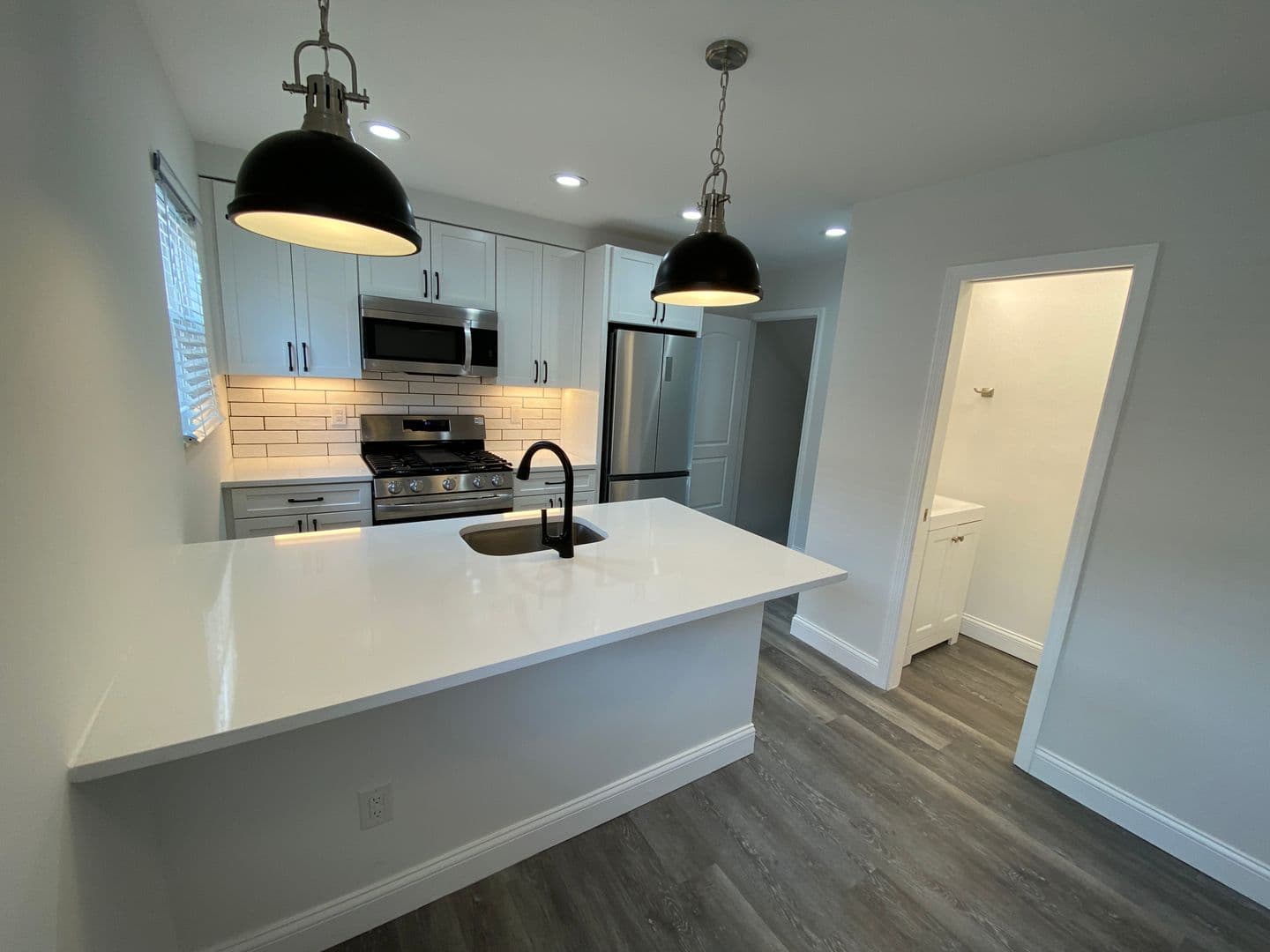 Columbus Apartment: 1444-1466 Worthington St