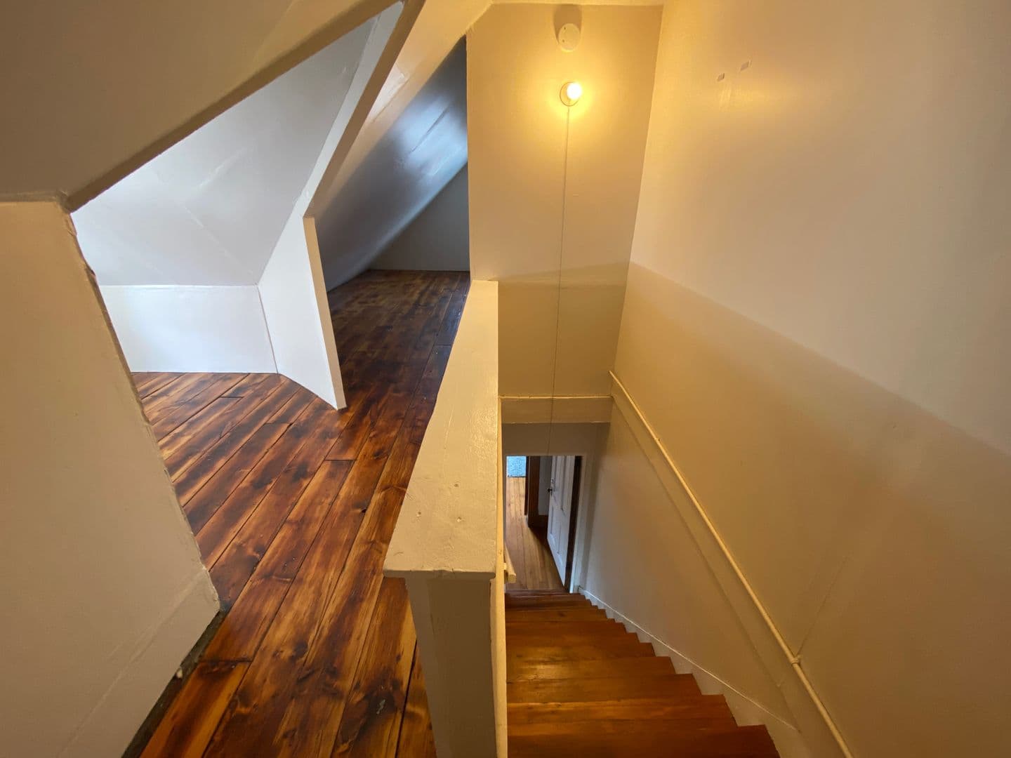 Columbus Apartment: 49 Price Ave