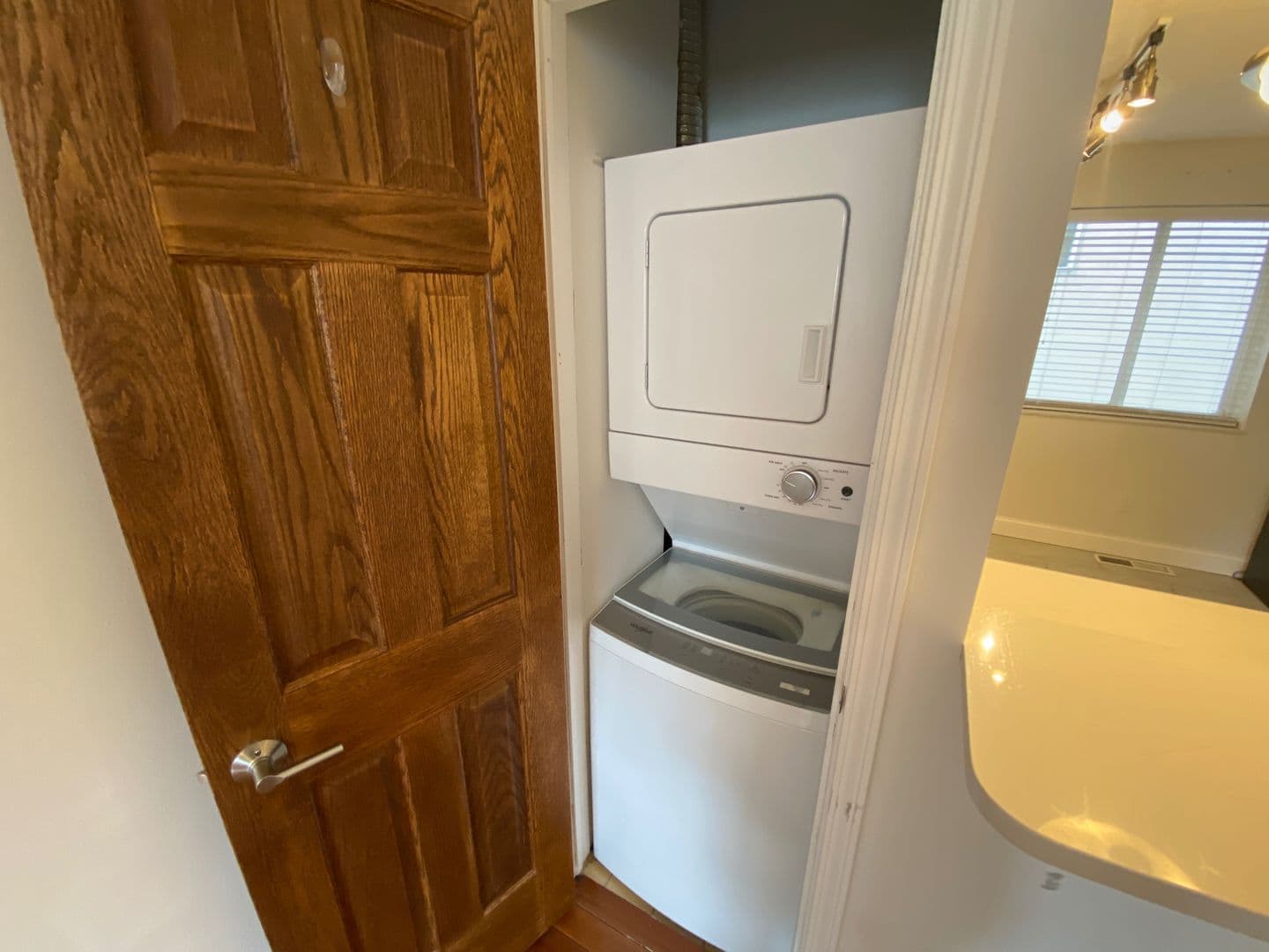 Columbus Apartment: 107-121 E 14th Ave