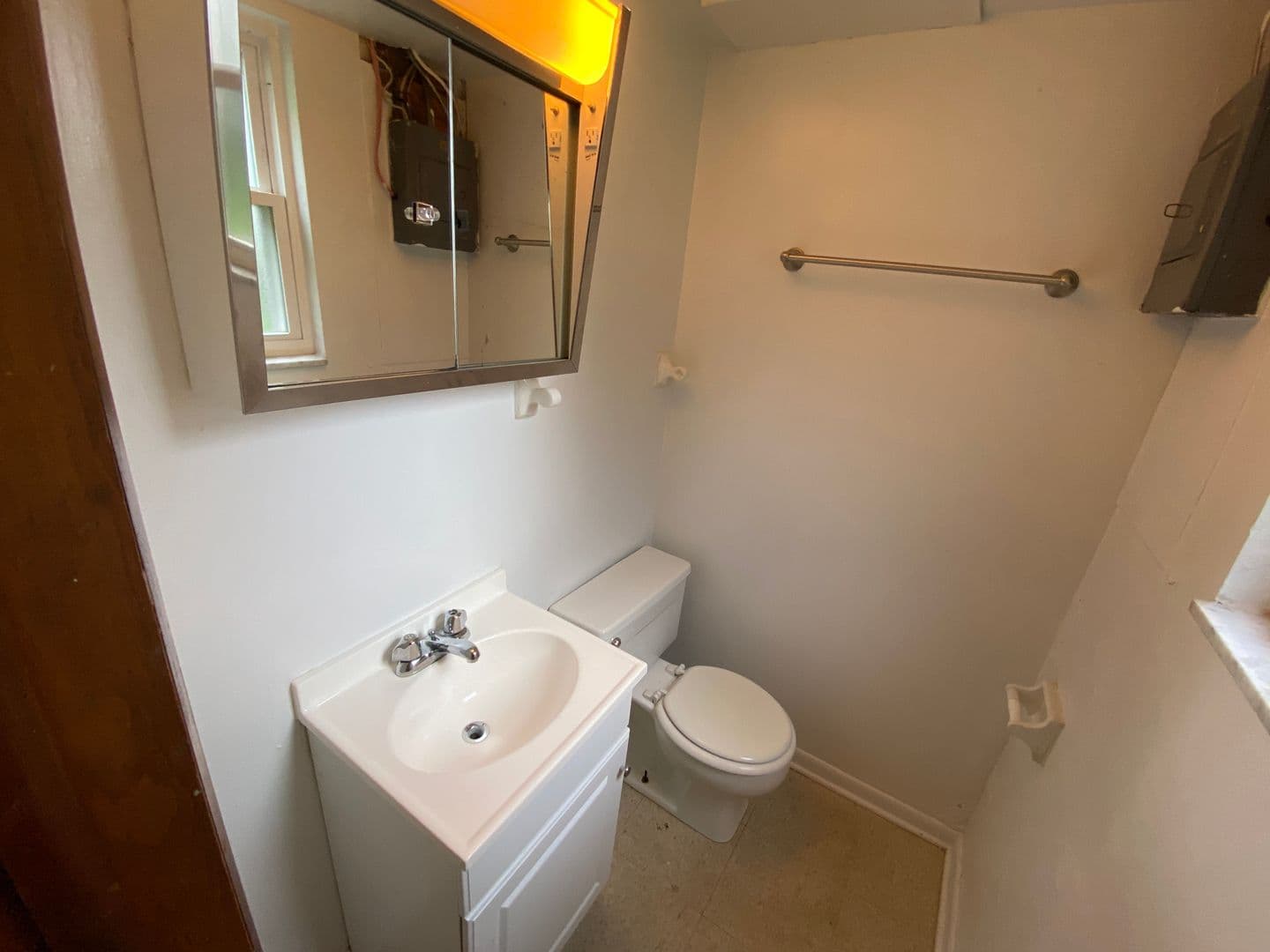 Columbus Apartment: 1451-1461 Worthington St
