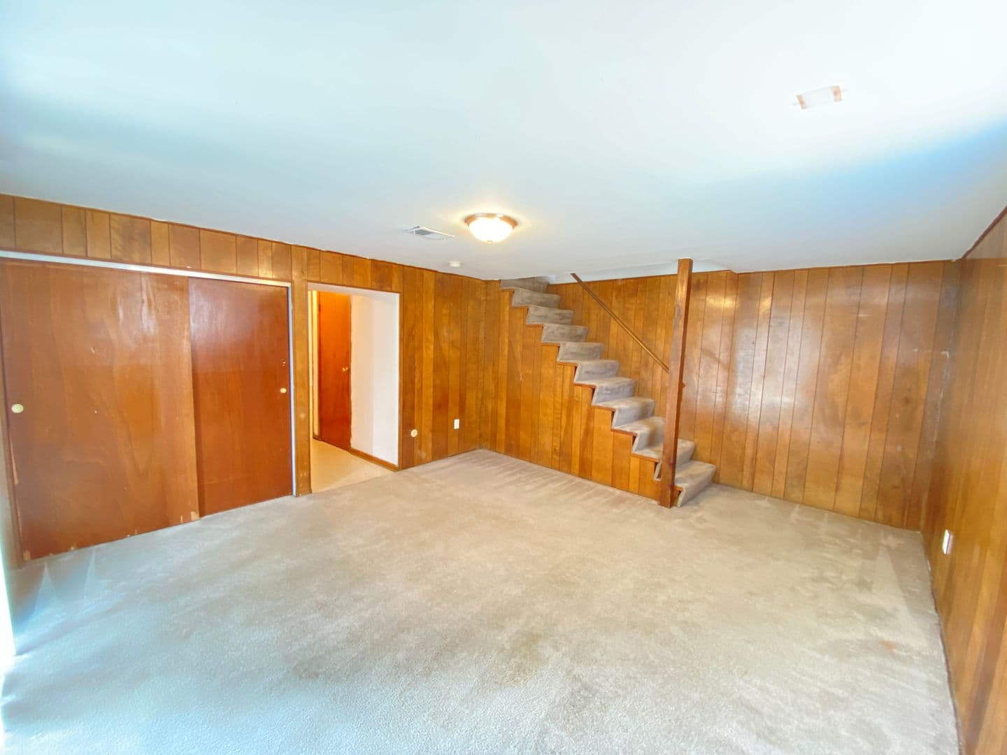 Columbus Apartment: 1444-1466 Worthington St