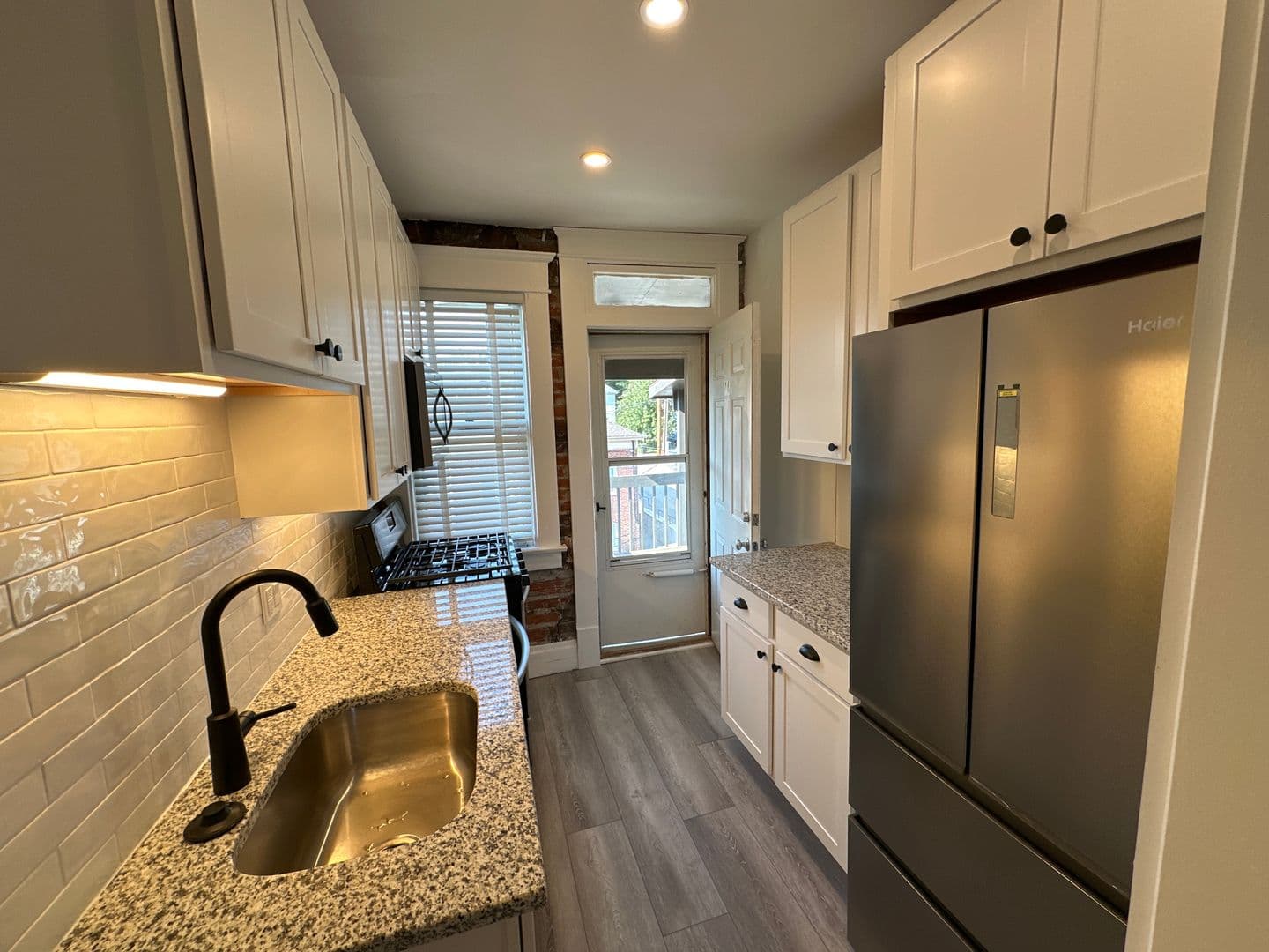 Columbus Apartment: 4-16 E Norwich Ave