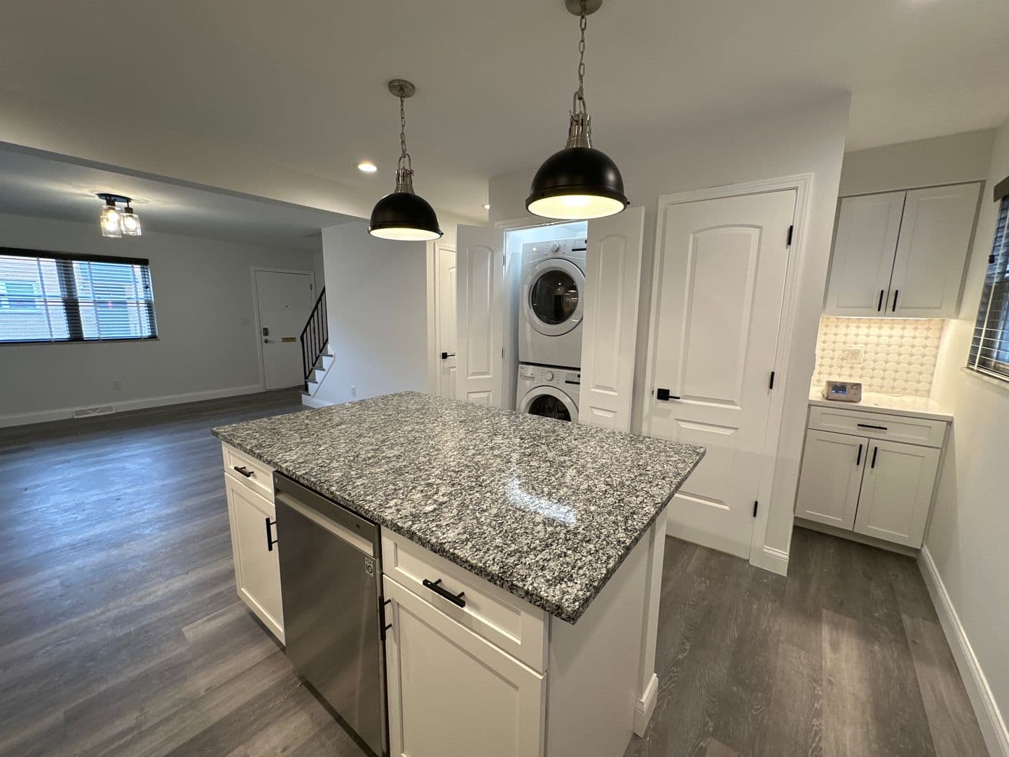 Columbus Apartment: 1451-1461 Worthington St