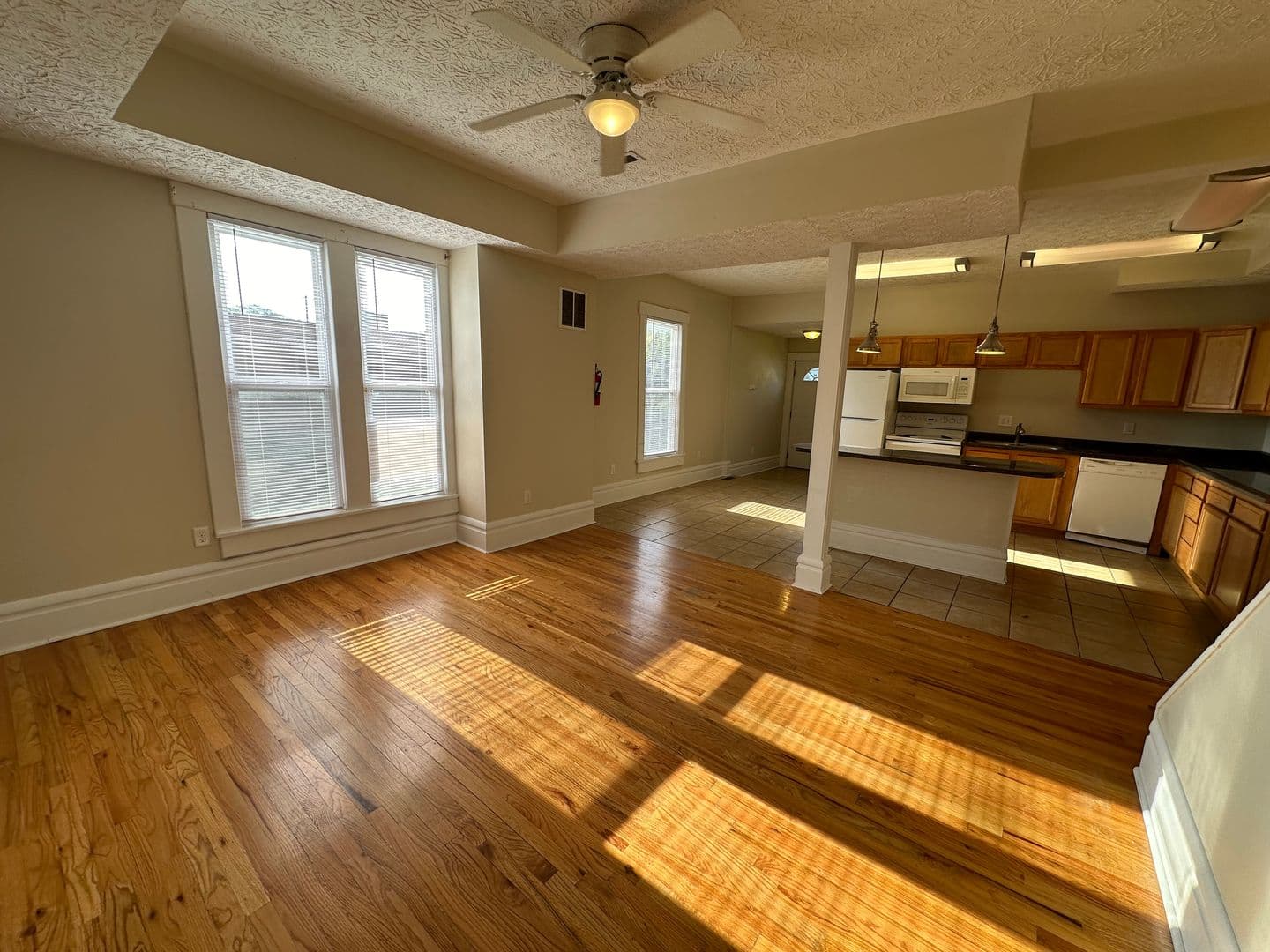 Columbus House: 265 E 11th Ave