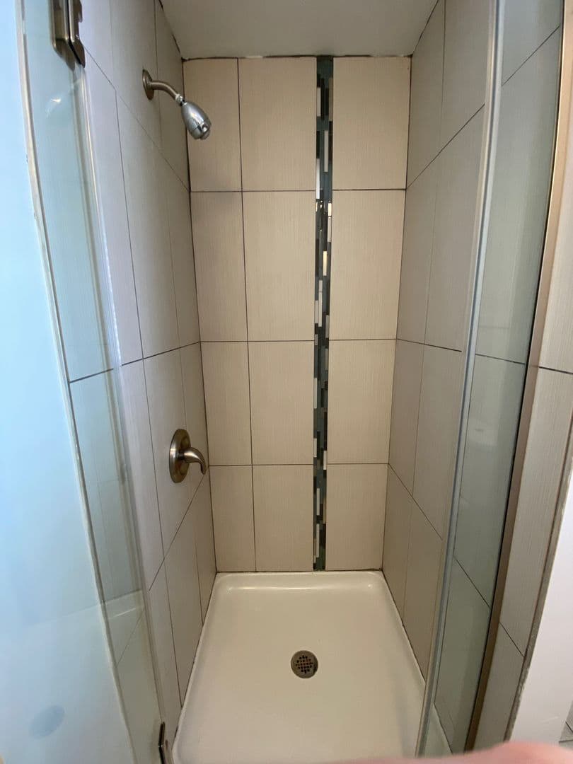 Columbus Apartment: 72 W Patterson Ave