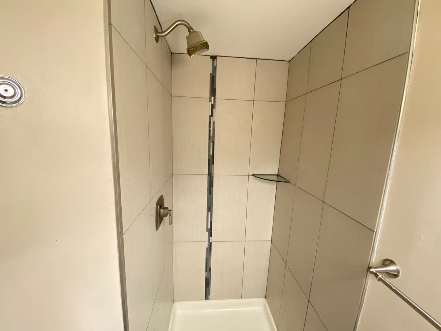 Columbus Apartment: 223-225 W 8th Ave