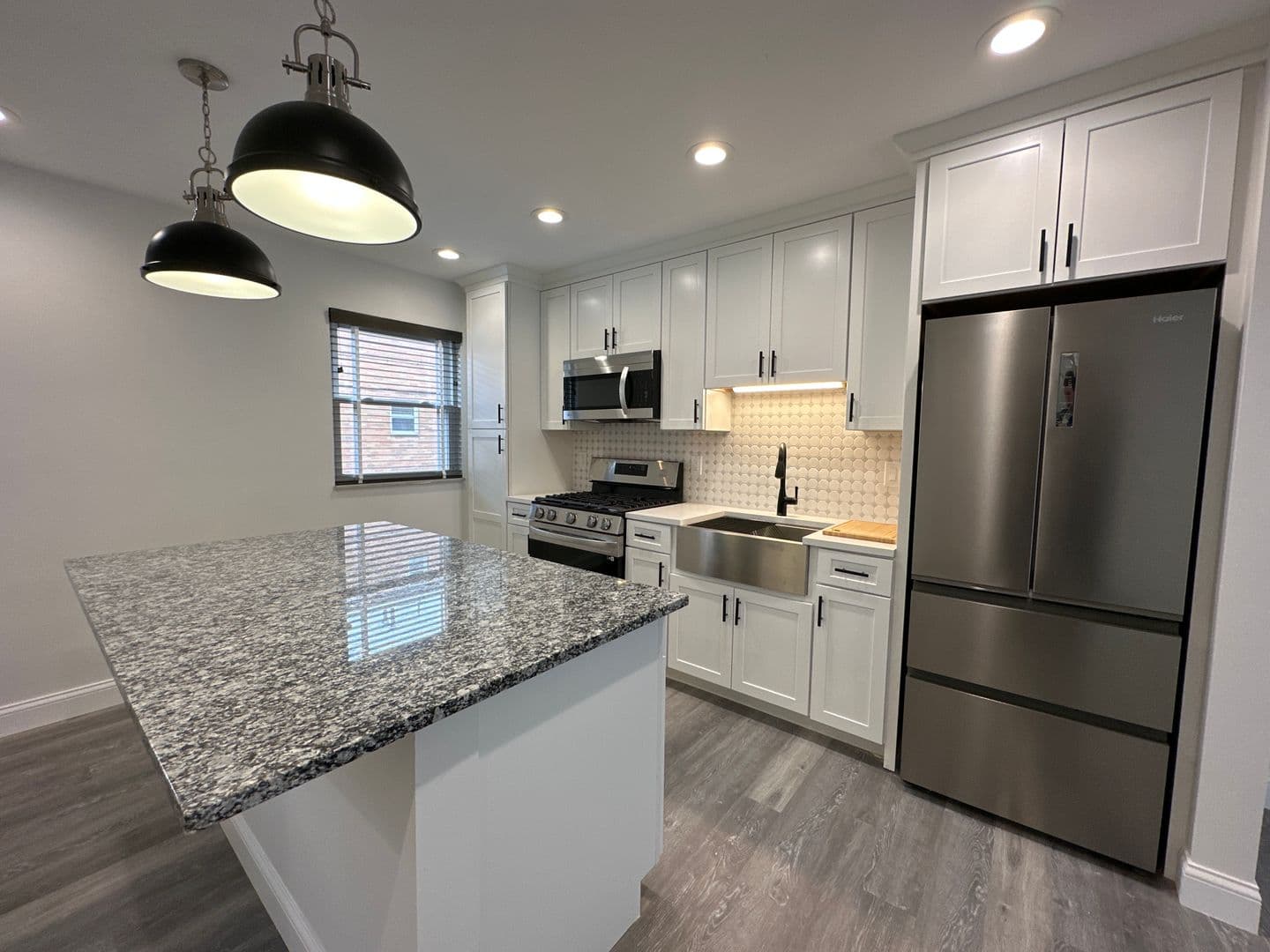 Columbus Apartment: 1444-1466 Worthington St