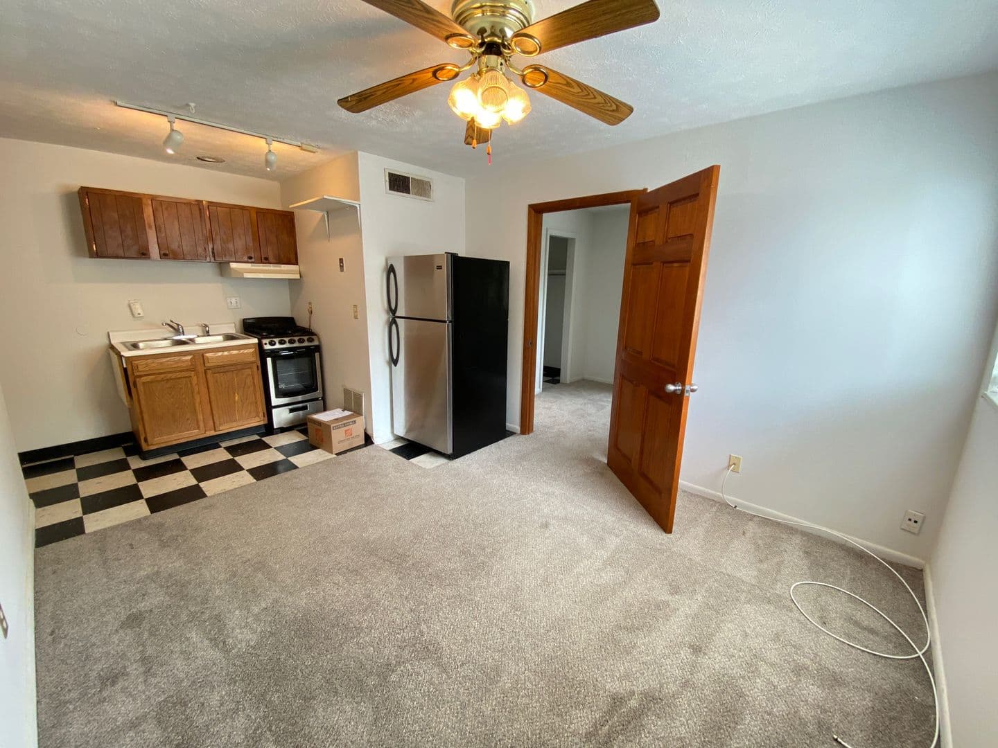 Columbus Apartment: 42-50 W Oakland Ave