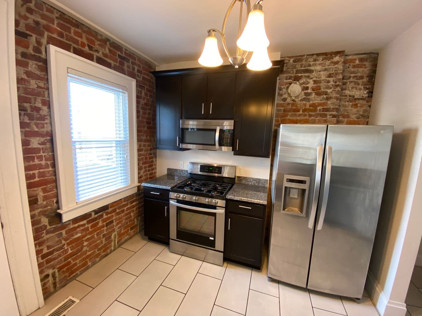 Columbus Apartment: 1475 Worthington St