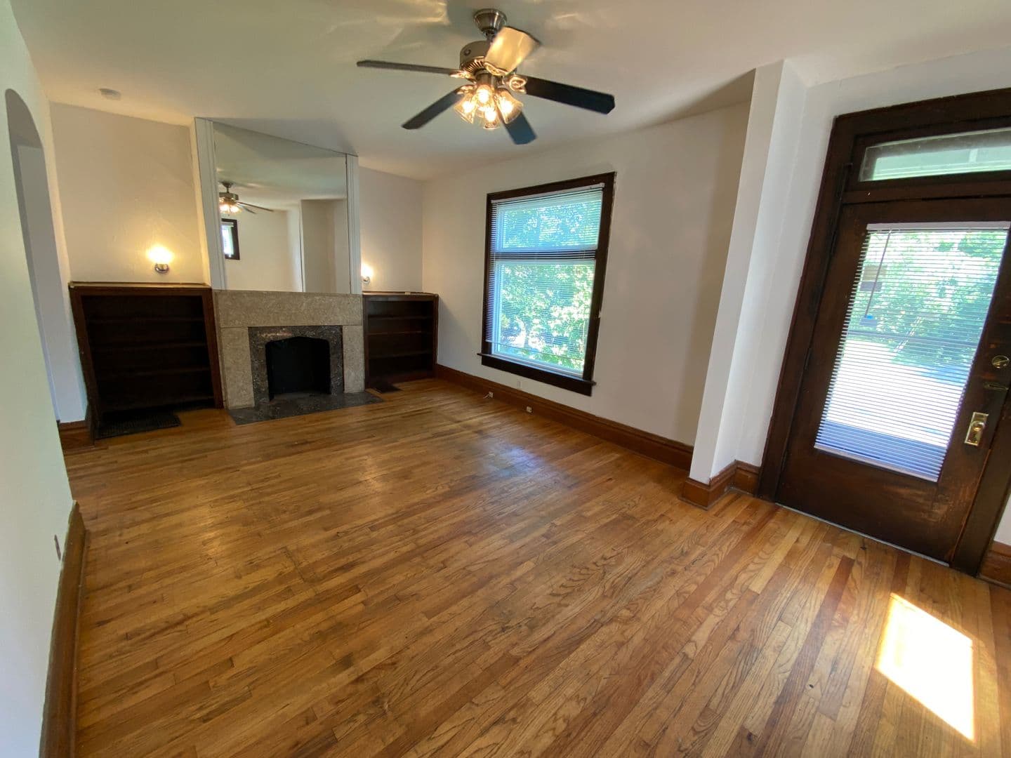 Columbus Apartment: 329 E 20th Ave