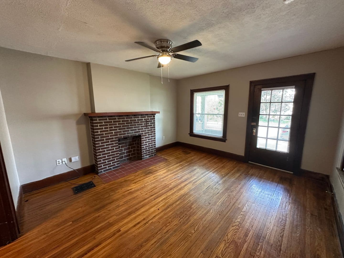 Columbus Apartment: 93 E Duncan St