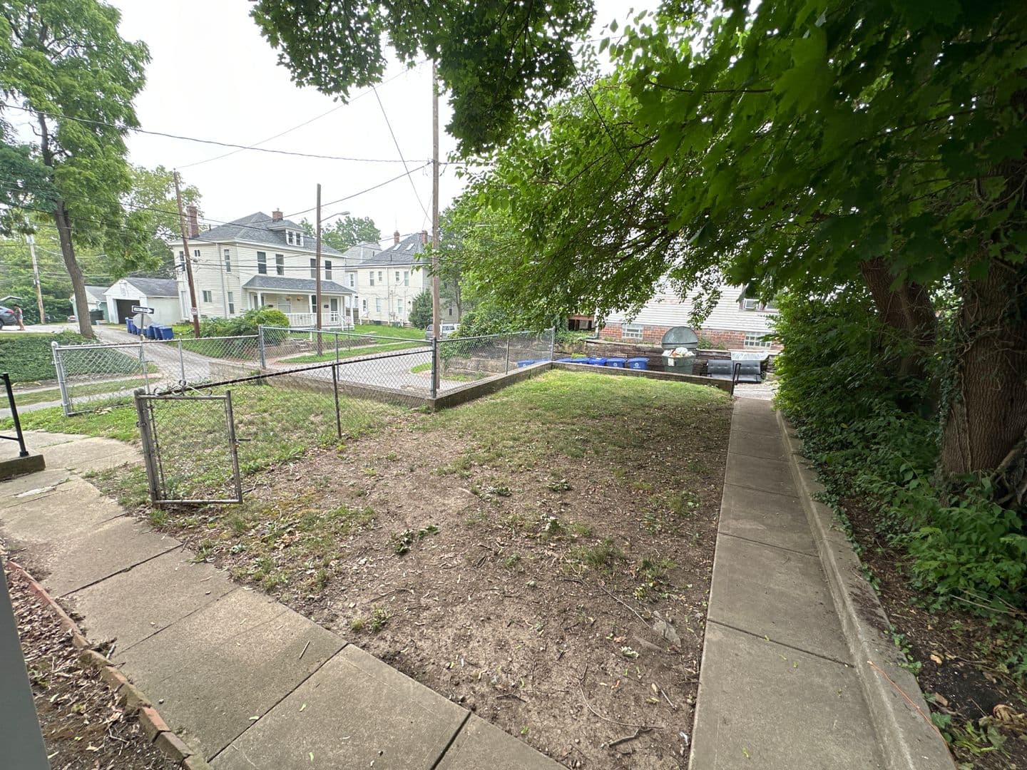 Columbus Apartment: 72 W Patterson Ave
