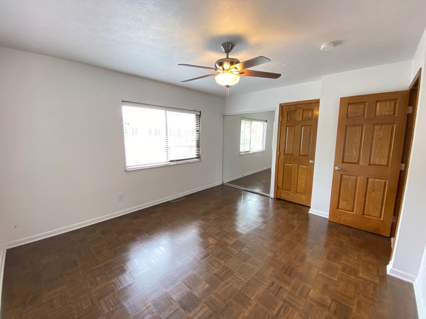 Columbus Apartment: 111 W Hudson St
