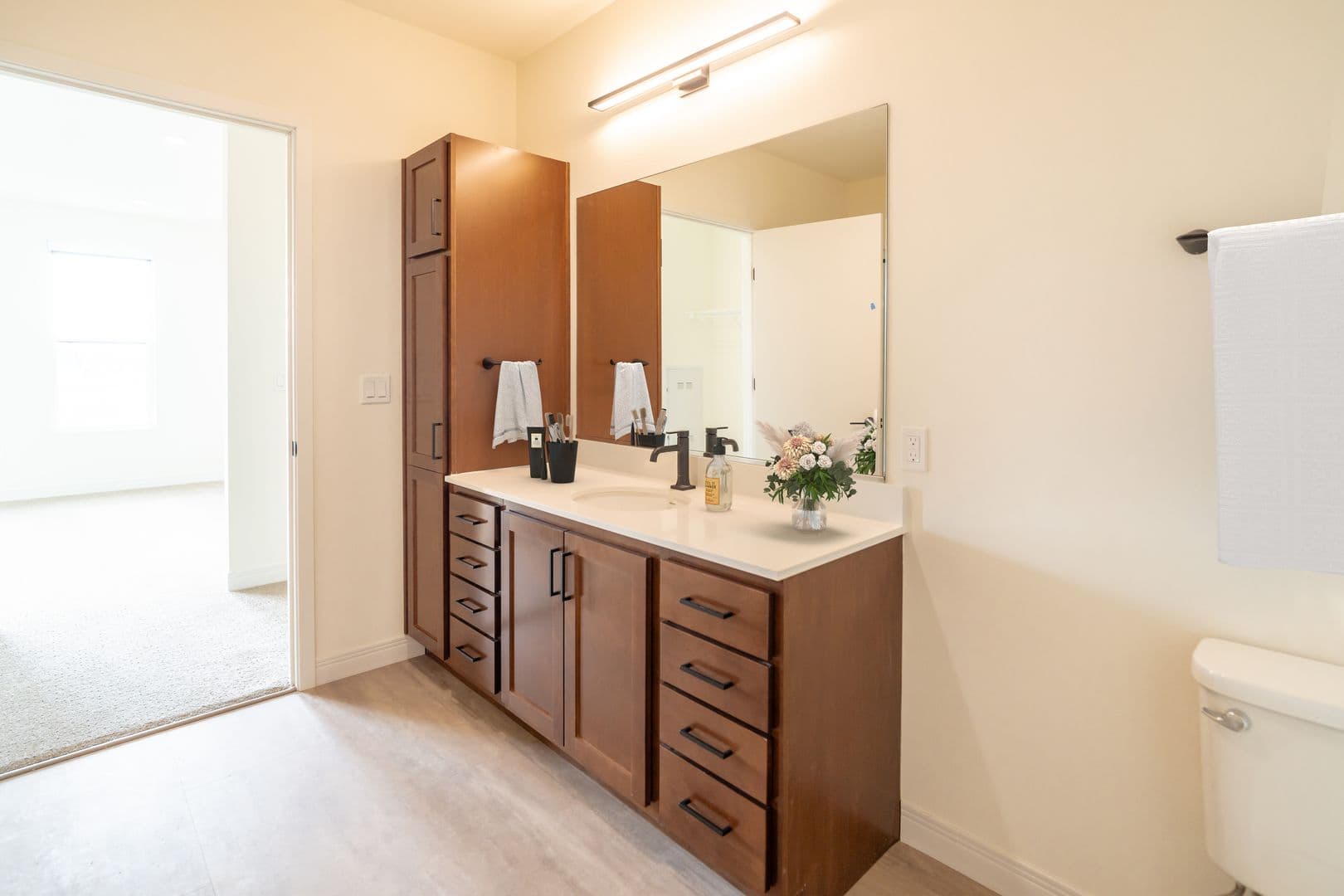 Sheboygan Apartment: 3820 Jolliet Trail