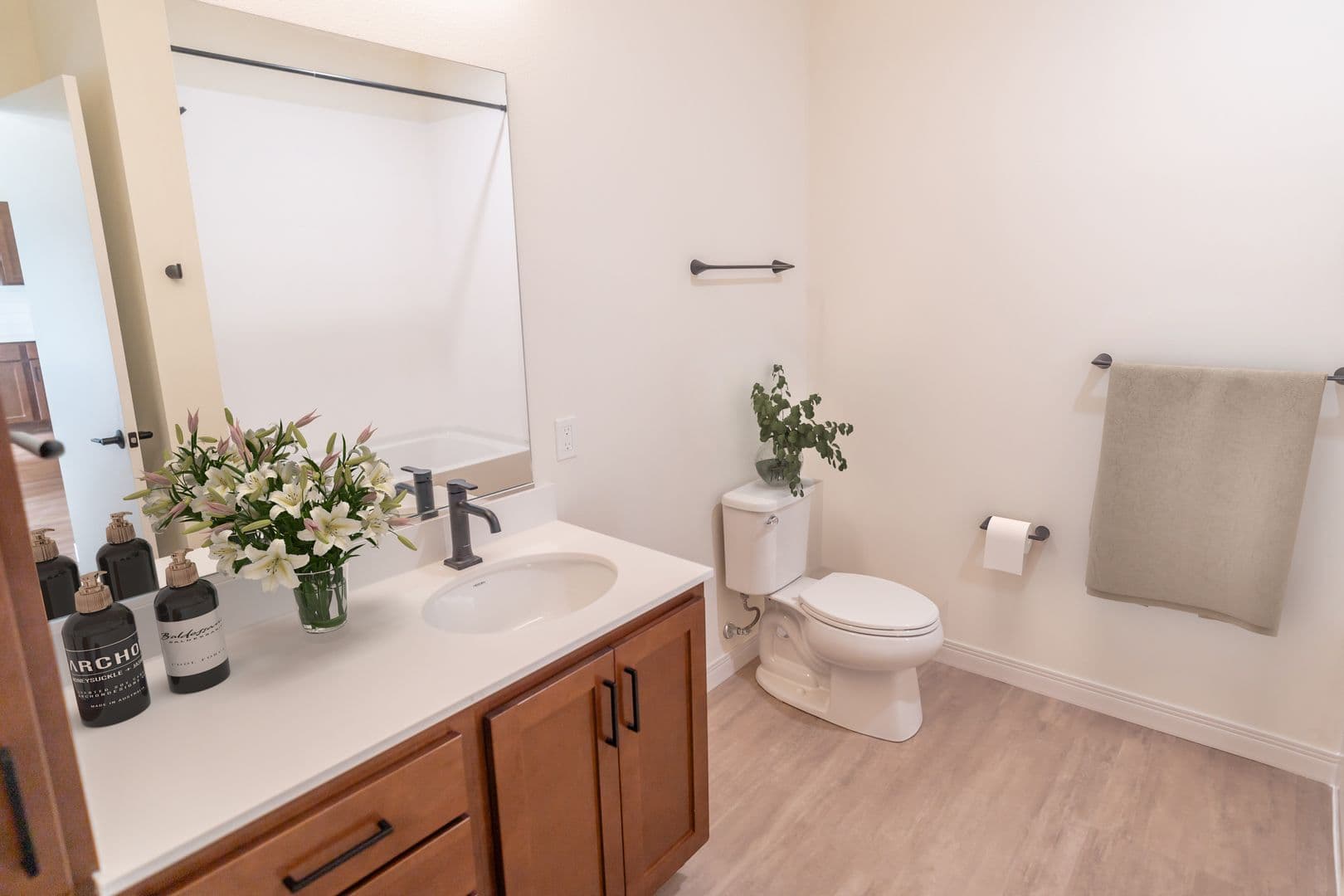 Sheboygan Apartment: 3820 Jolliet Trail