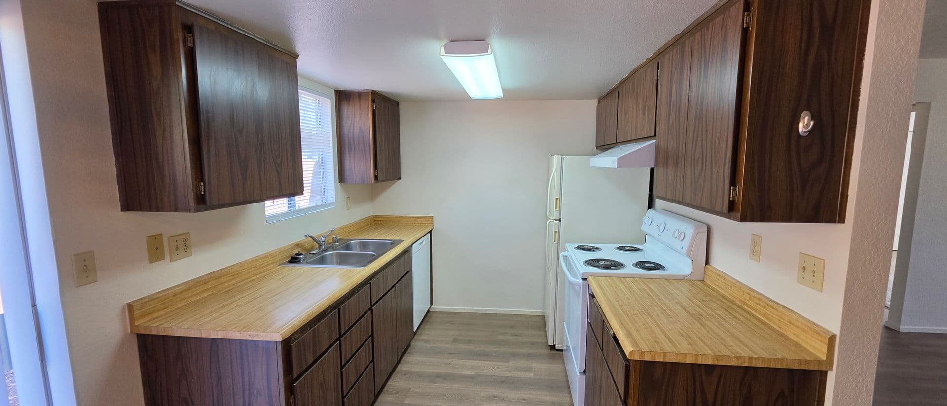 Redding Apartment: 870 Browning St