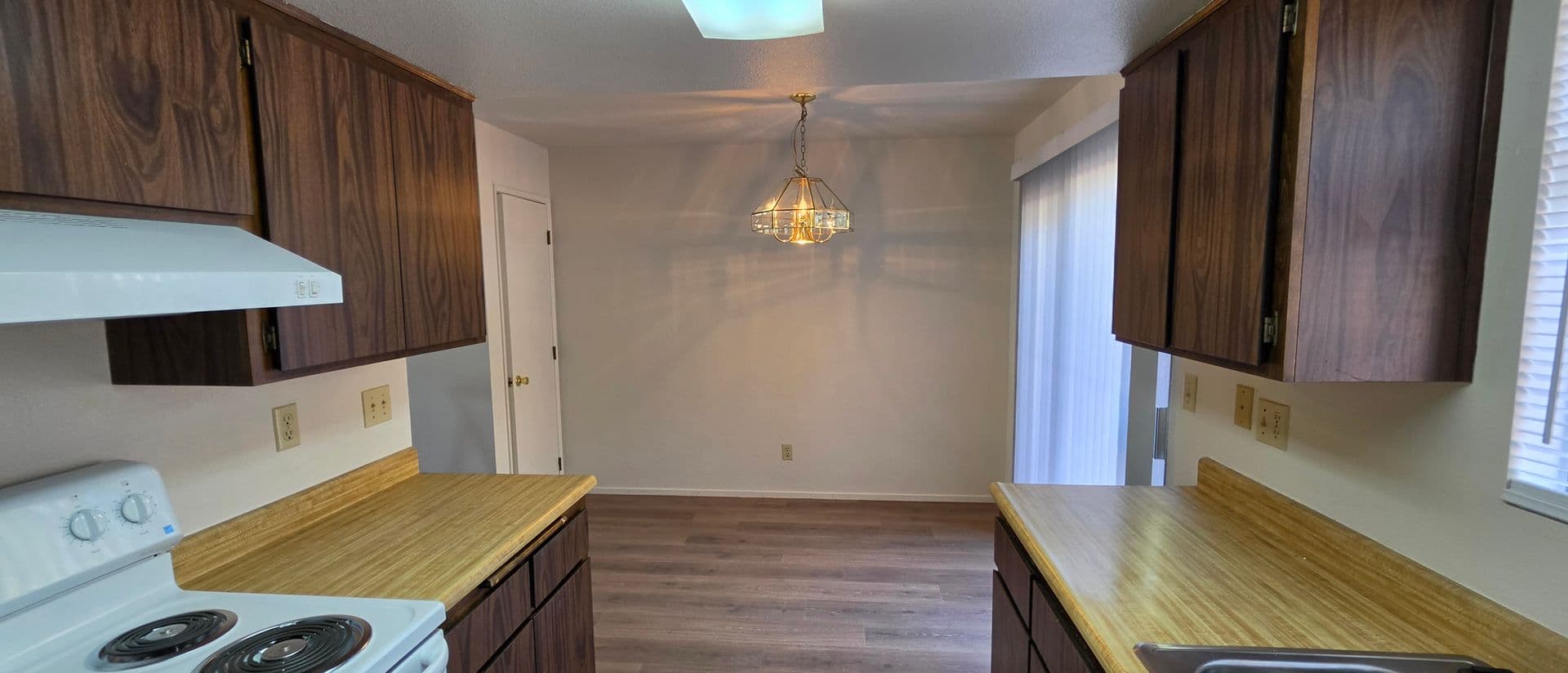 Redding Apartment: 870 Browning St