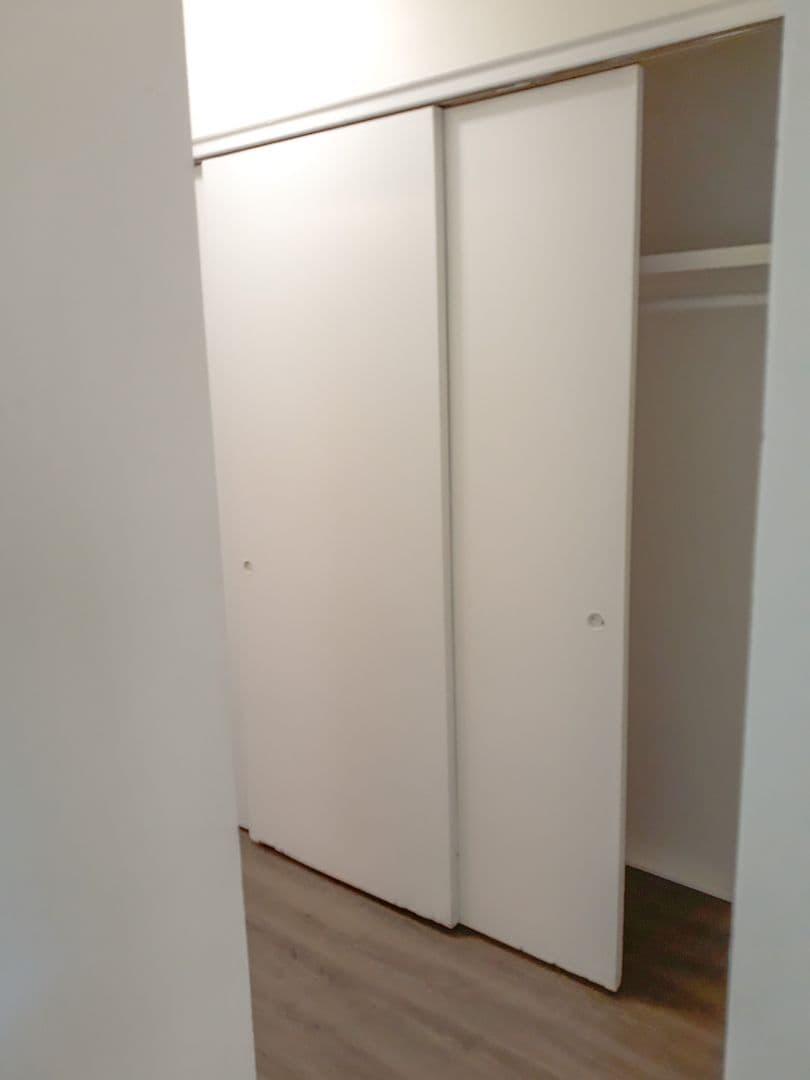 Seattle Apartment: 706 Belmont Ave E