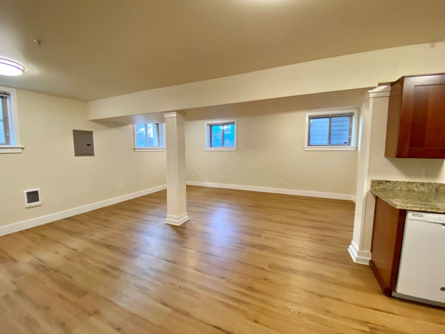 Seattle Apartment: 1615 15th Ave.