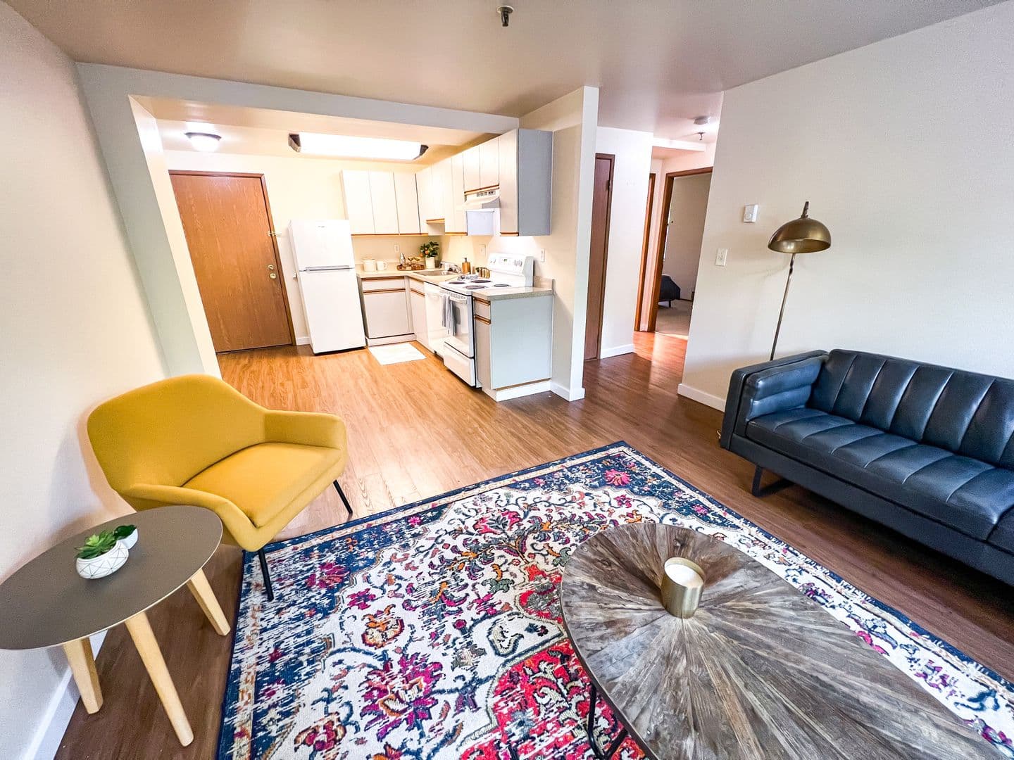 Seattle Apartment: 1215 Seneca St.