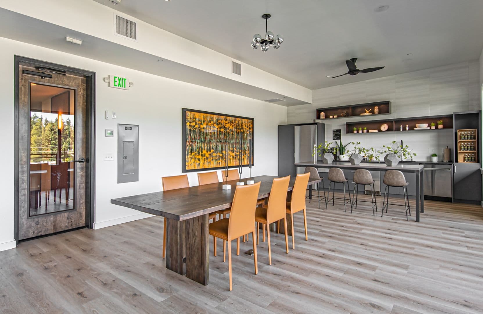 Edmonds Apartment: 10032 Edmonds Way