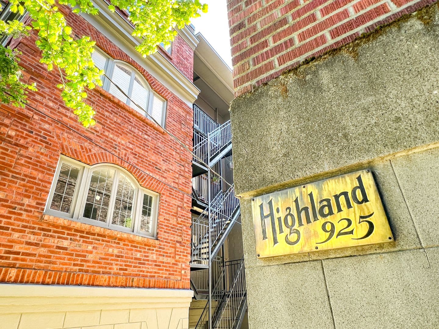 Seattle Apartment: 931 - 11th Ave E